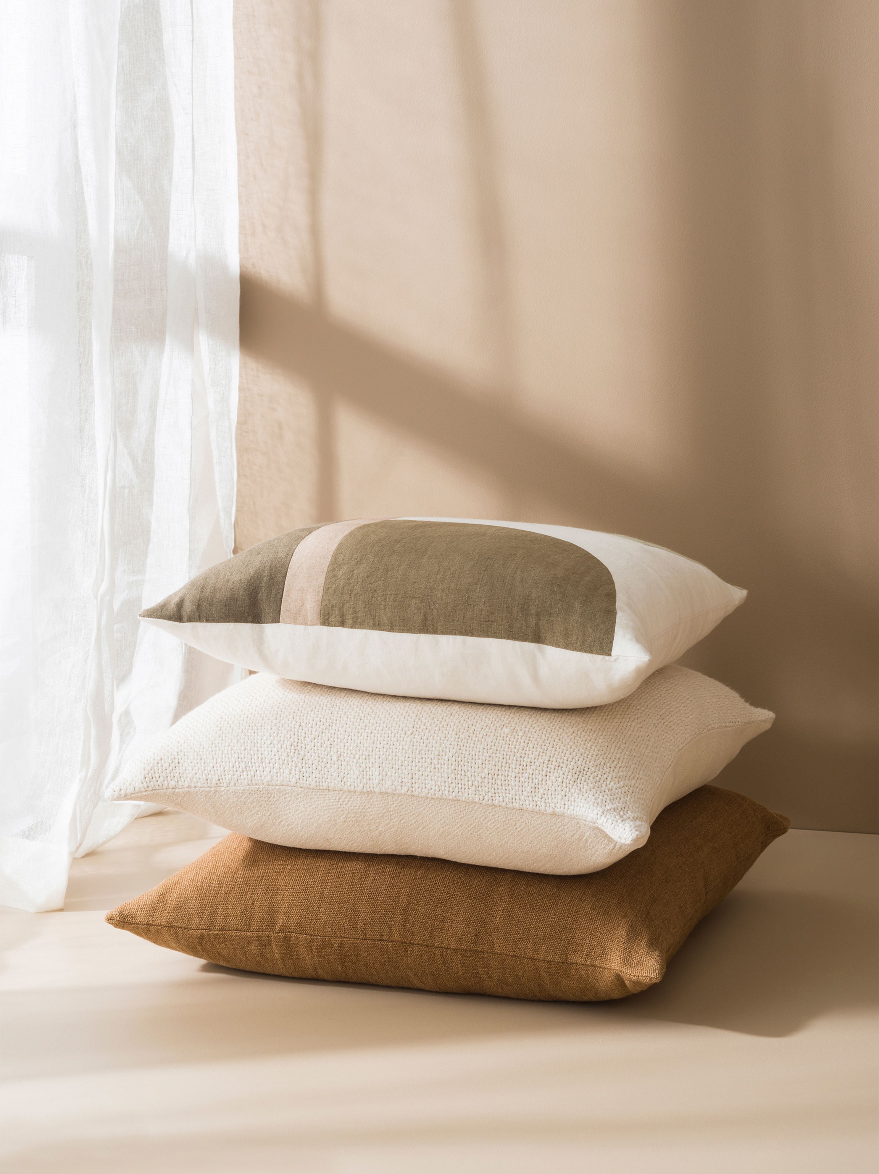Villa Linen Cushion Cover Chalk / 55x55cm