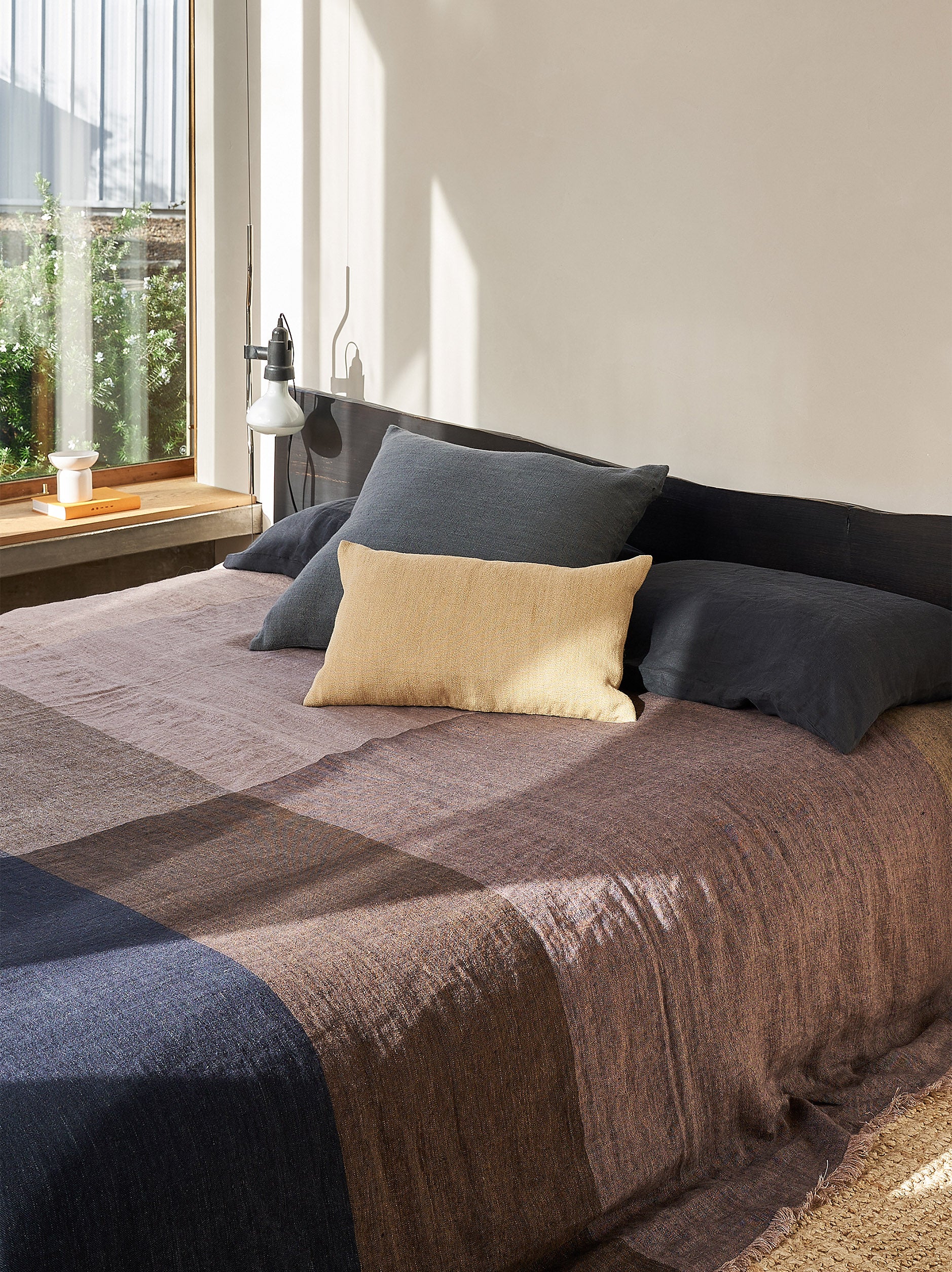 Morandi Bedspread Shiitake/Multi / Queen