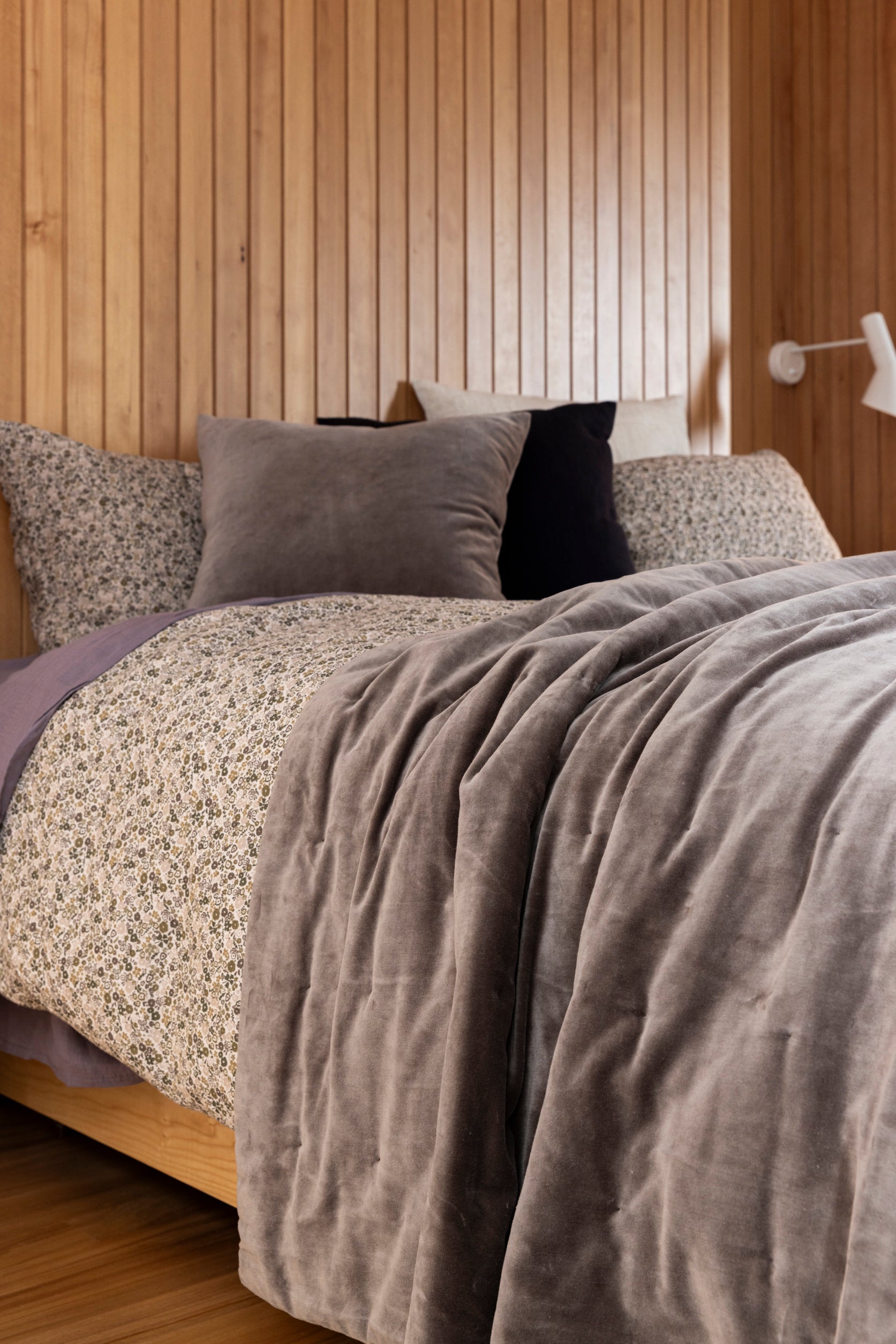 Wildflower Duvet Ivy/Multi / AU Super King