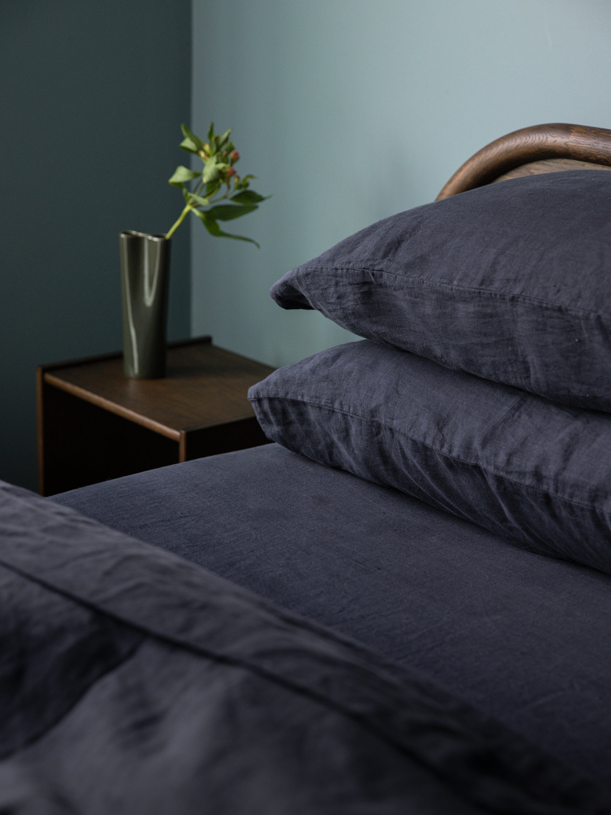 Blue Black Linen Fitted Sheet Blue Black / King