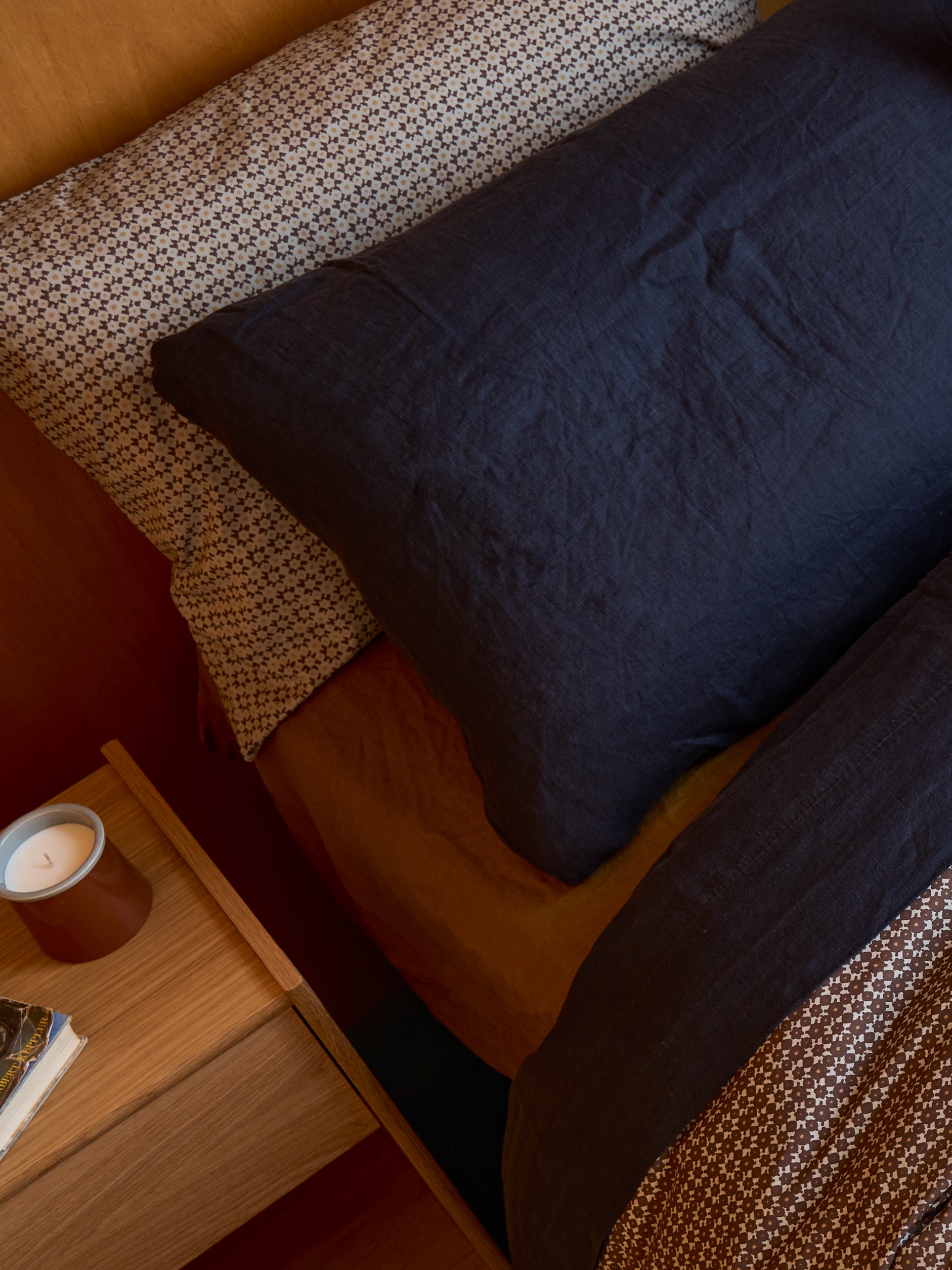 Blue Black Linen Flat Sheet Blue Black / Super King