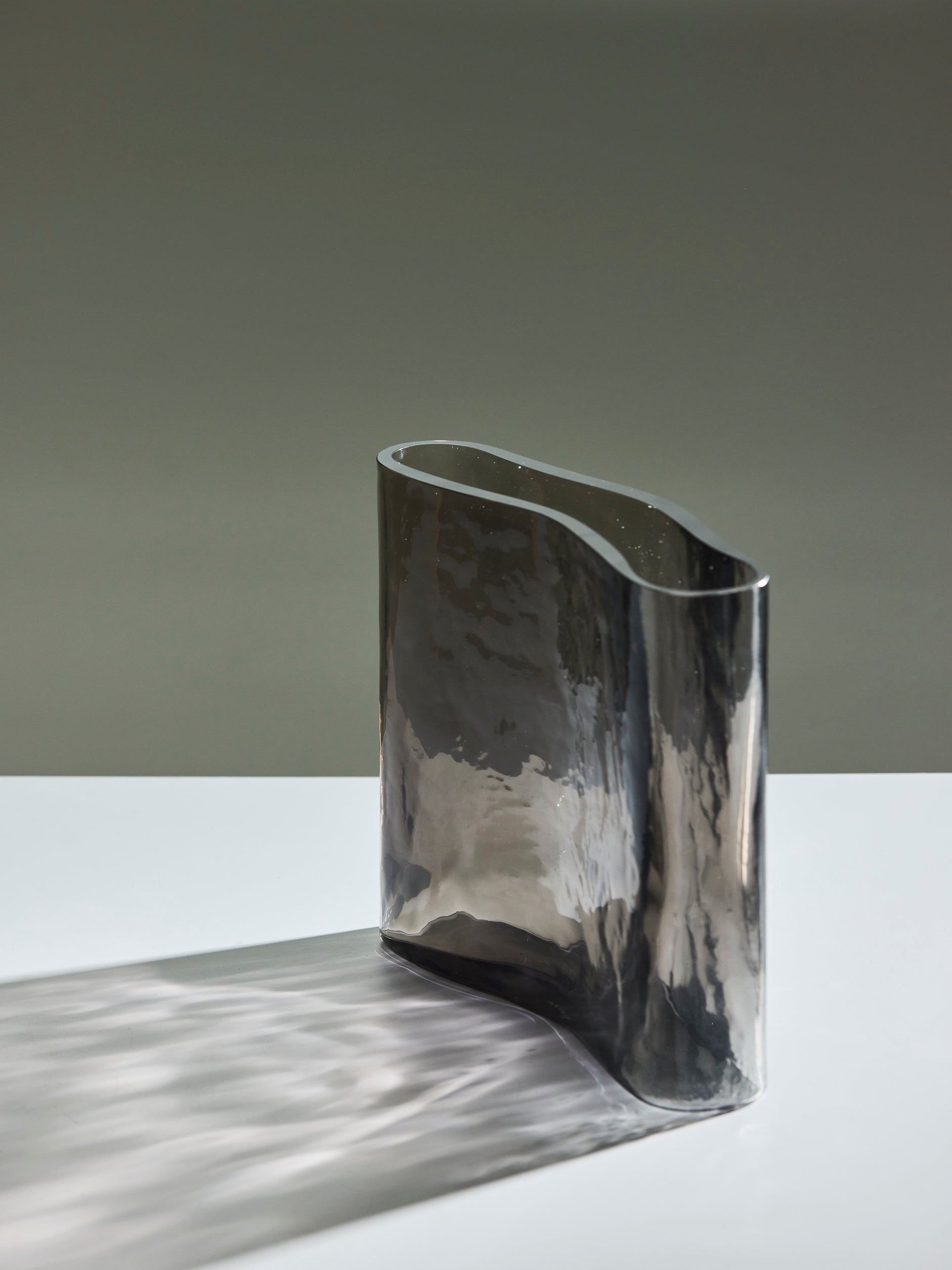 Cove Vase Grey / Large