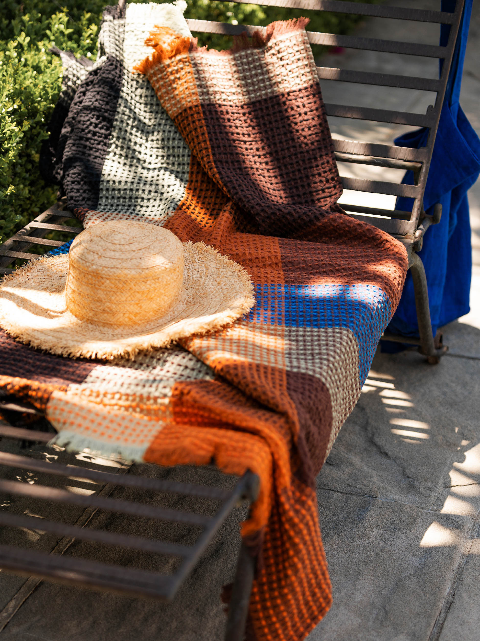 Cabin Towel Midnight/Multi / Large