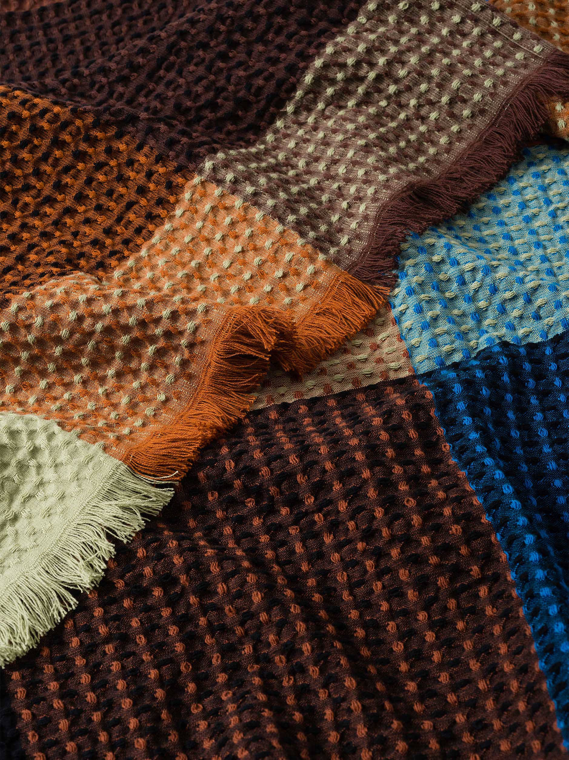 Cabin Towel Midnight/Multi / Large