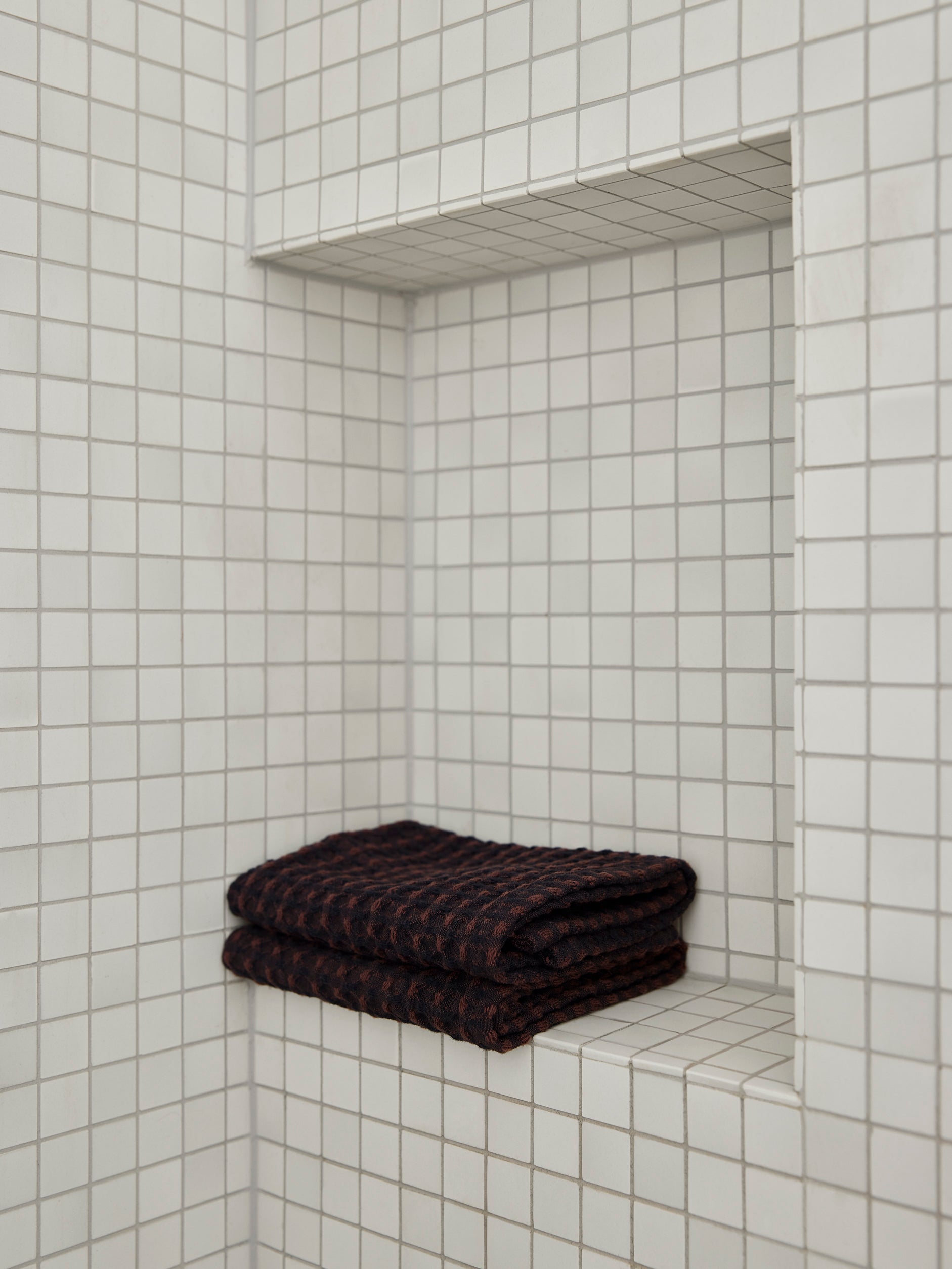 Aalto Bath Towel Range Midnight/Mahogany / Face Cloth