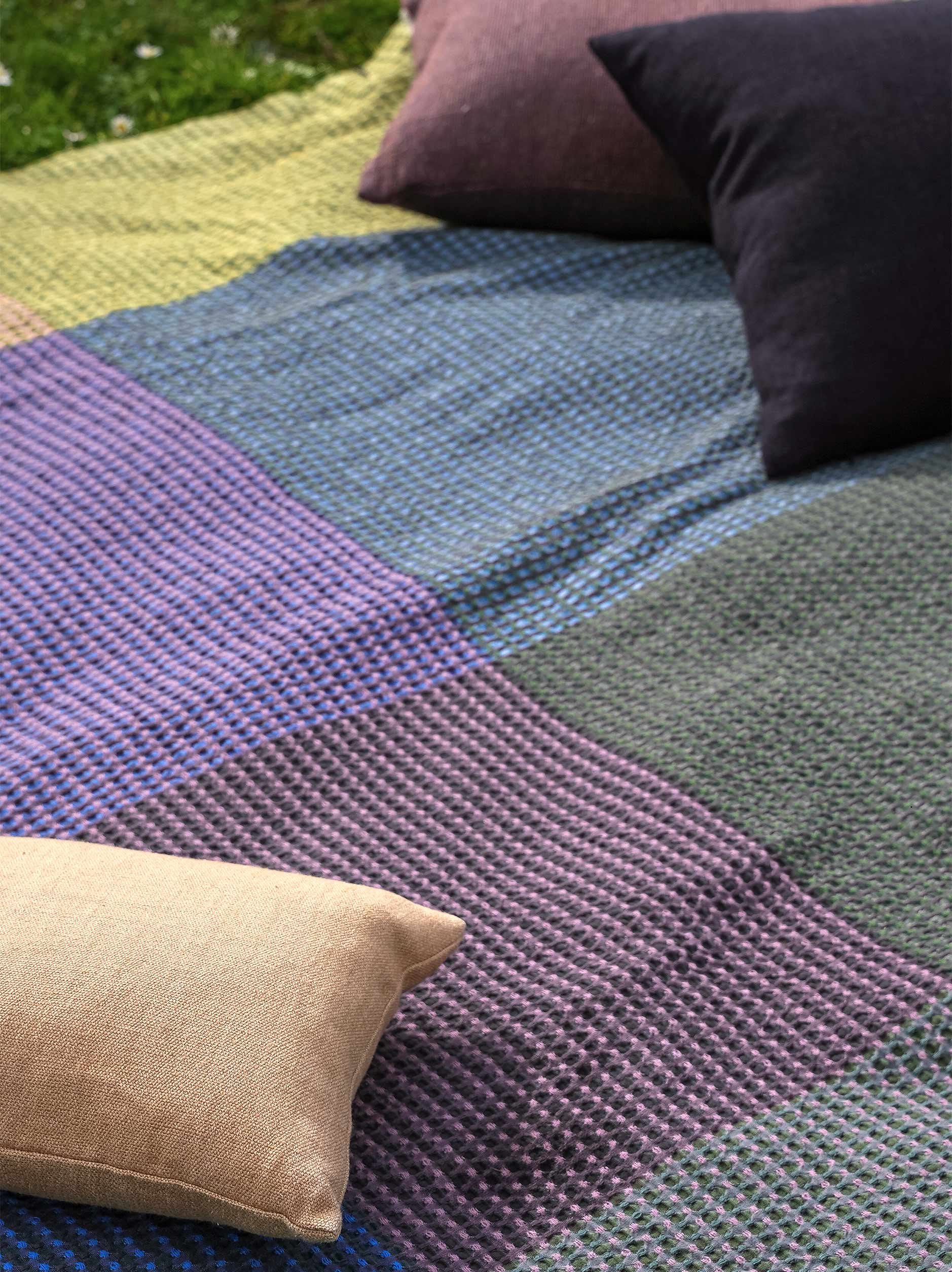 Solis Waffle Picnic Blanket Multi / 180x180cm