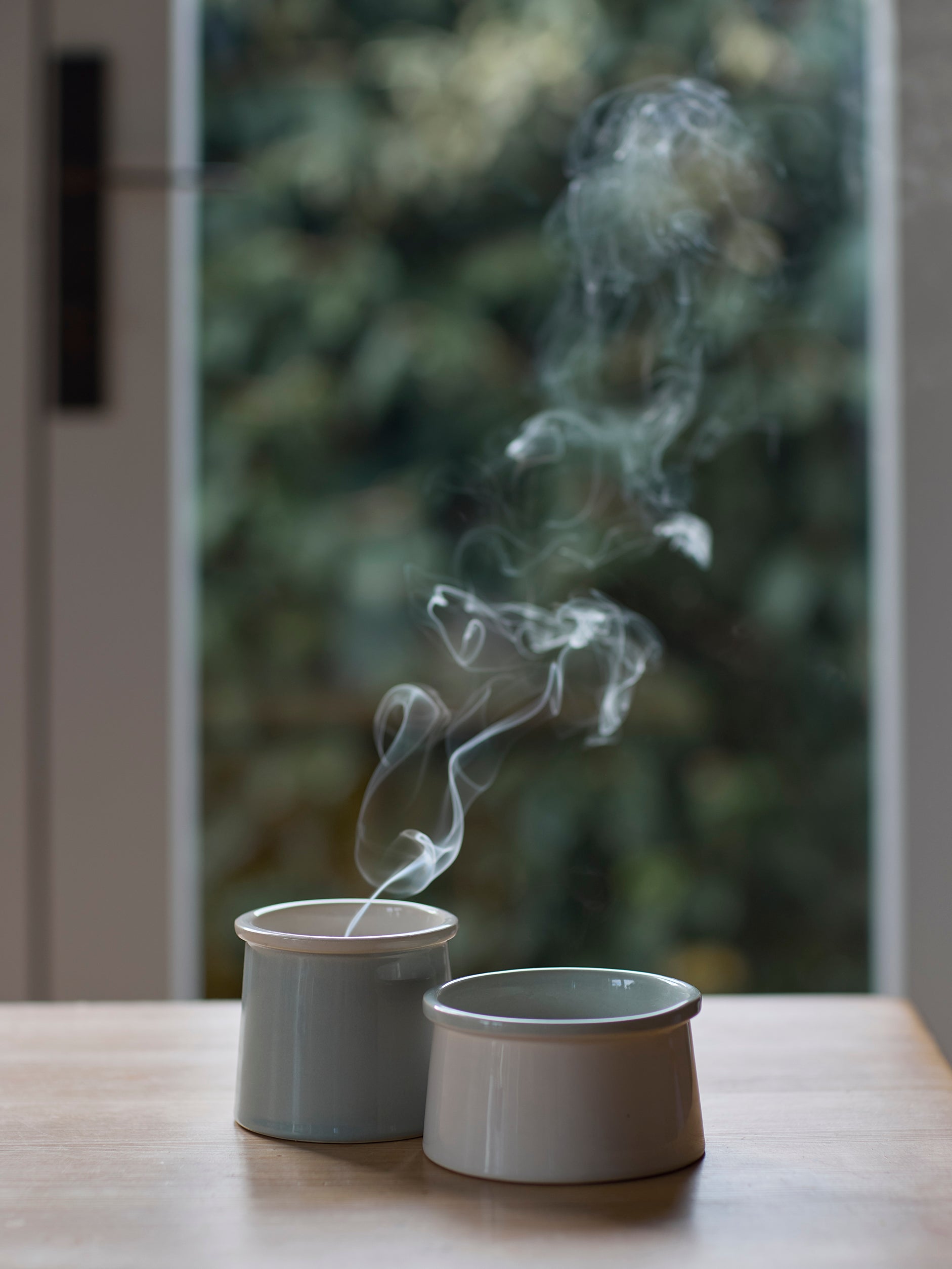 Ana Scented Candle Sandalwood / Short