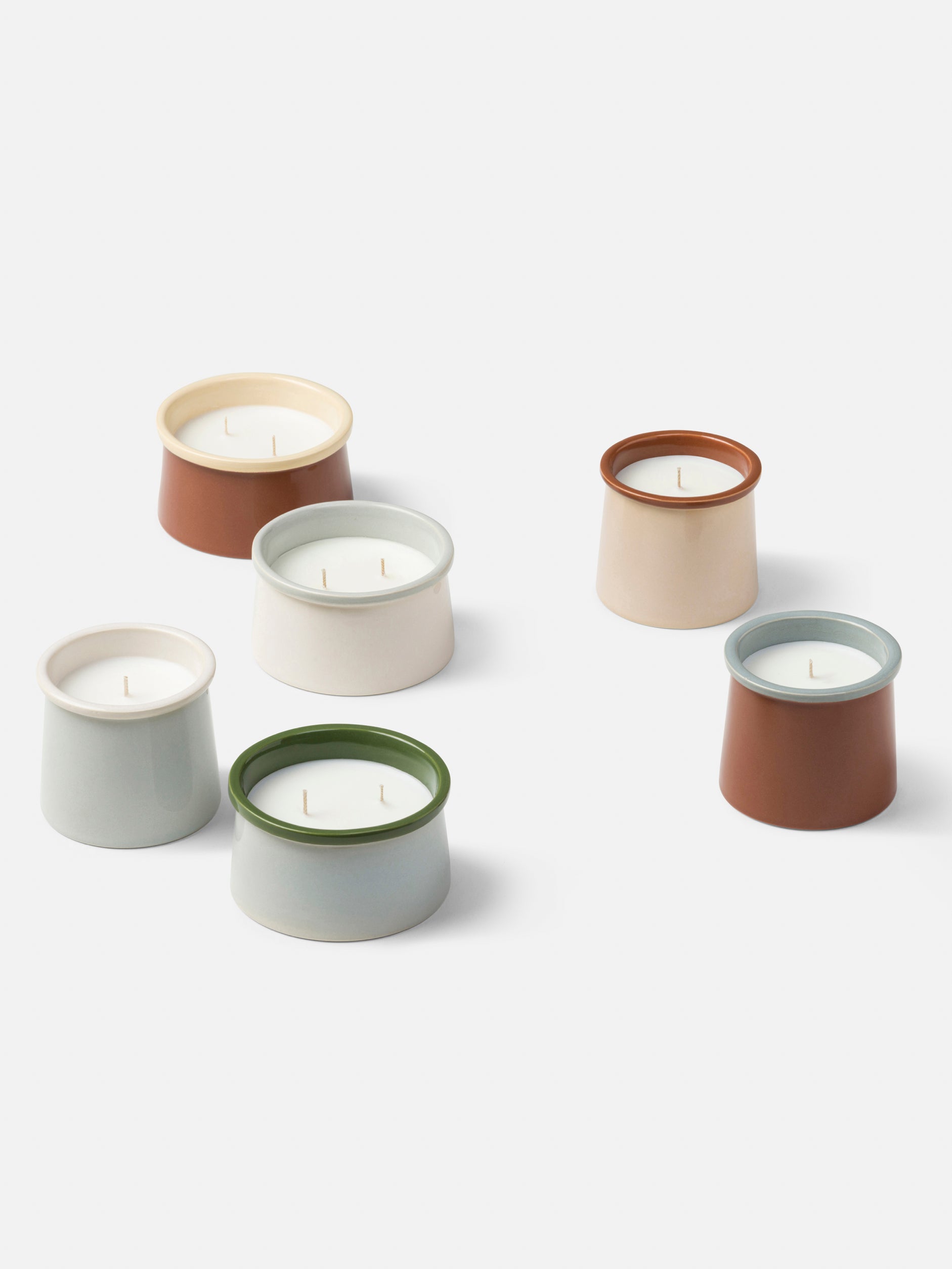 Ana Scented Candle Sandalwood / Short