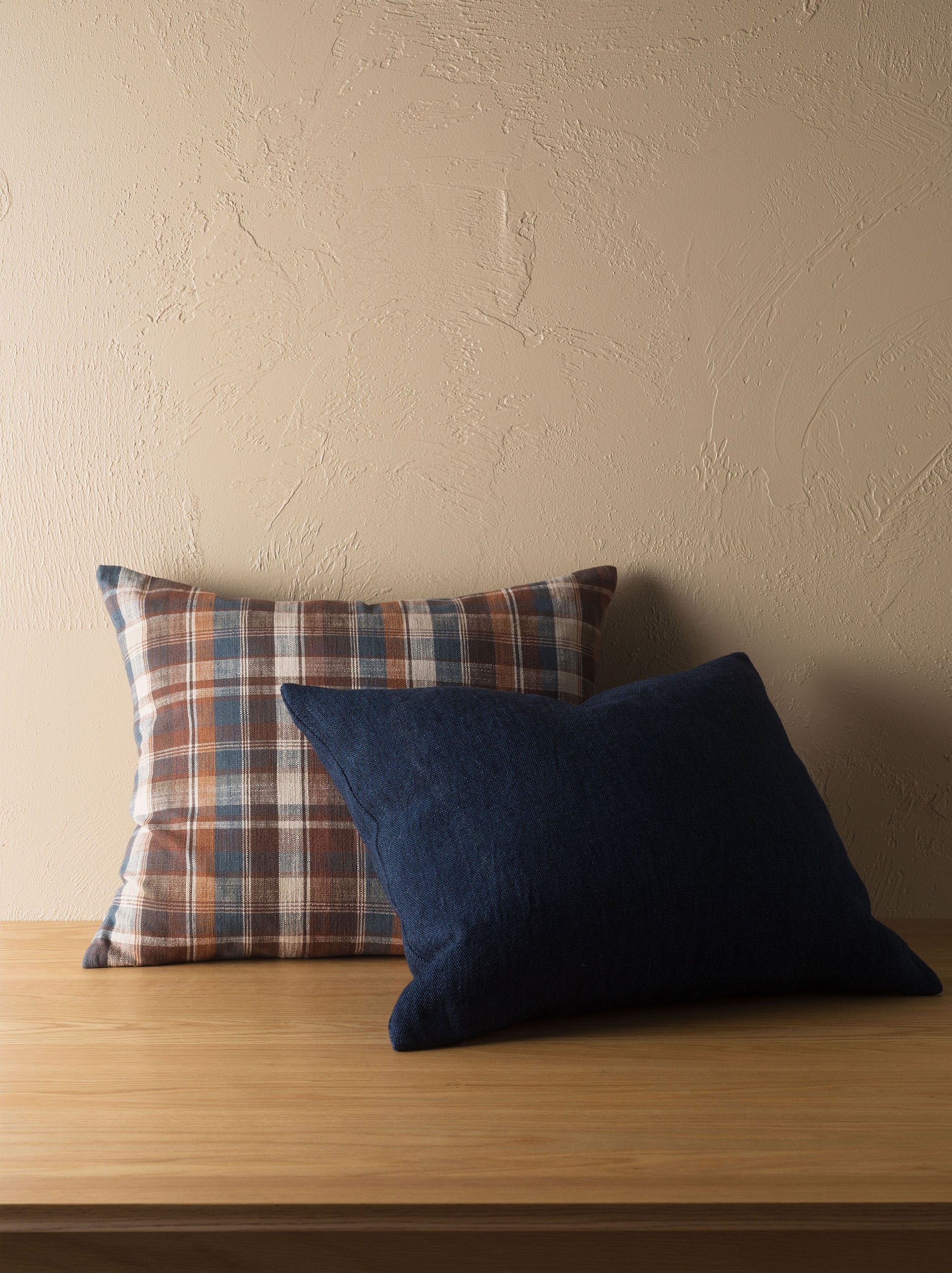 Heavy Linen Jute Cushion Cover Midnight / 55x45cm