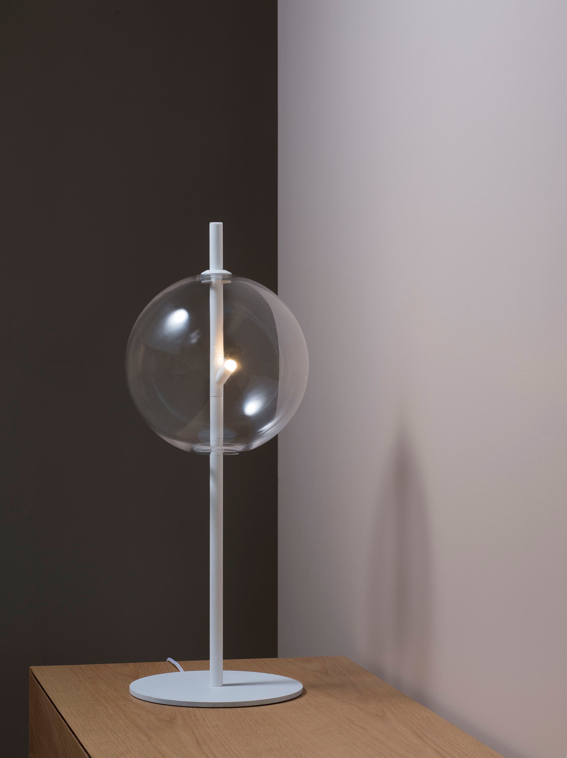 Point Table Lamp White / One Size
