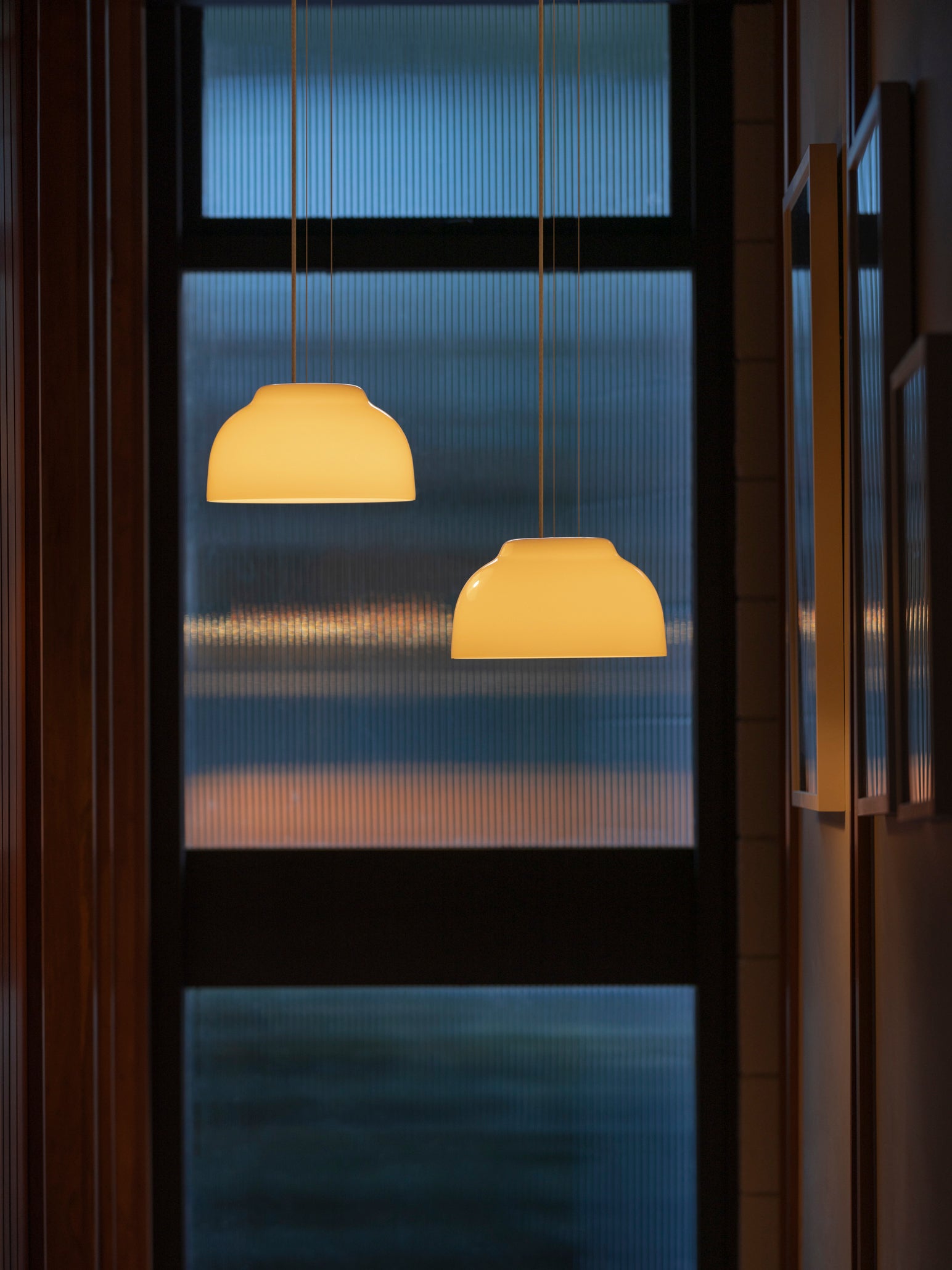Port Pendant White / Small