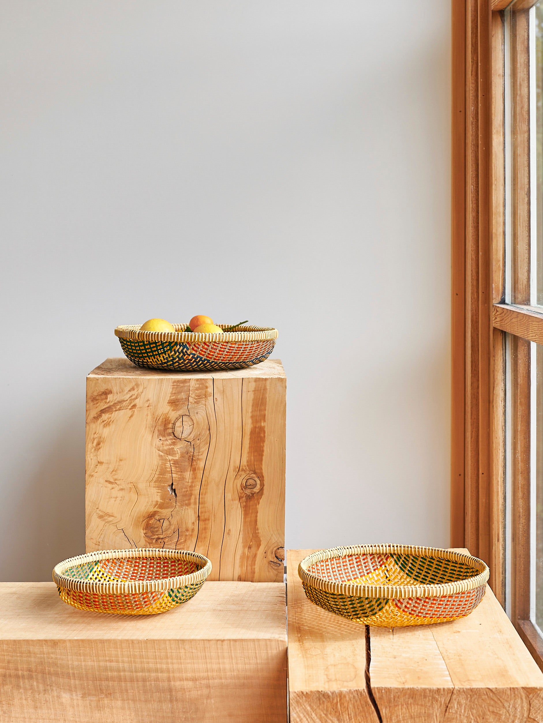 Thao Woven Basket Blue/Multi / Medium