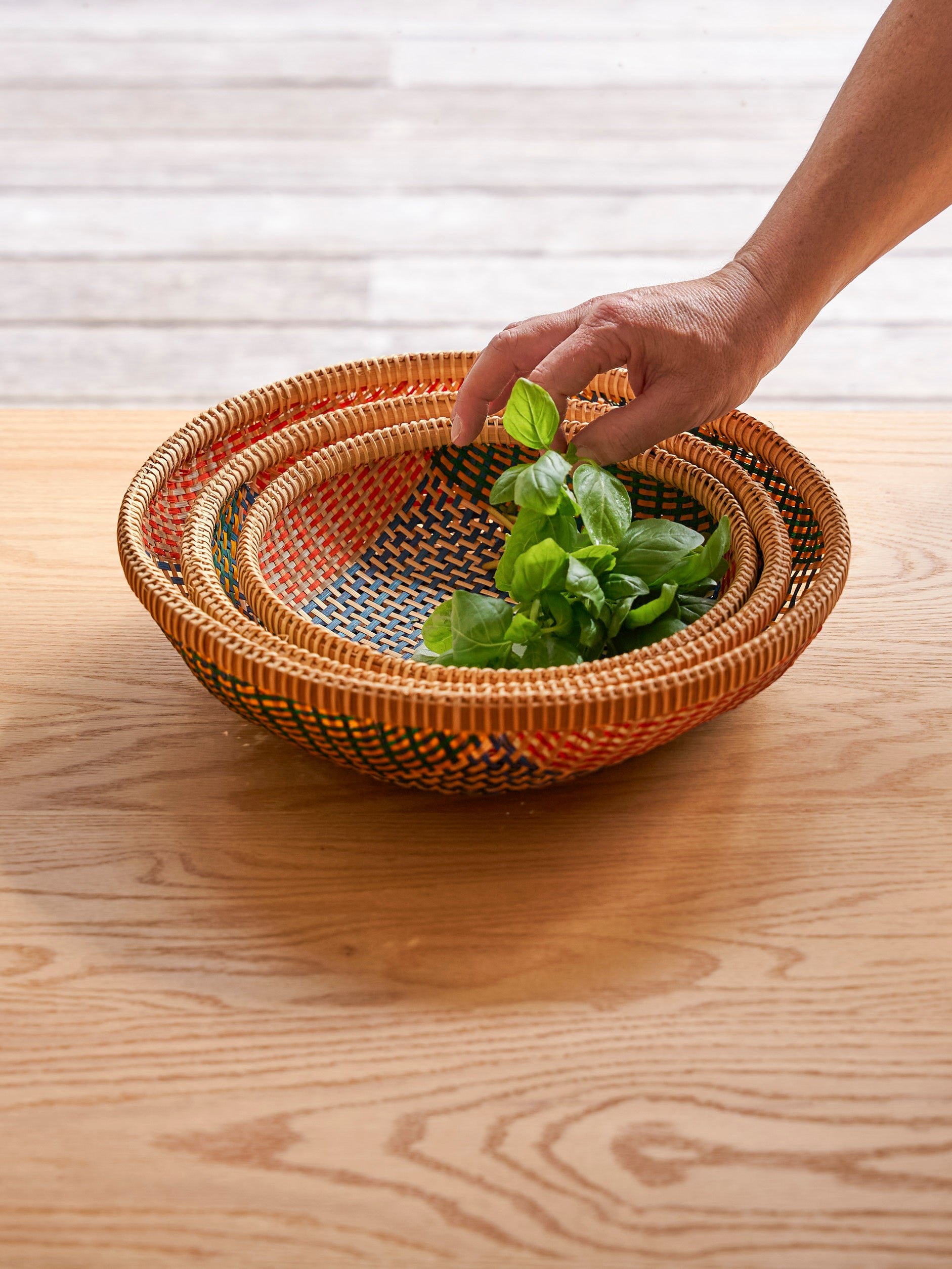 Thao Woven Basket Blue/Multi / Small