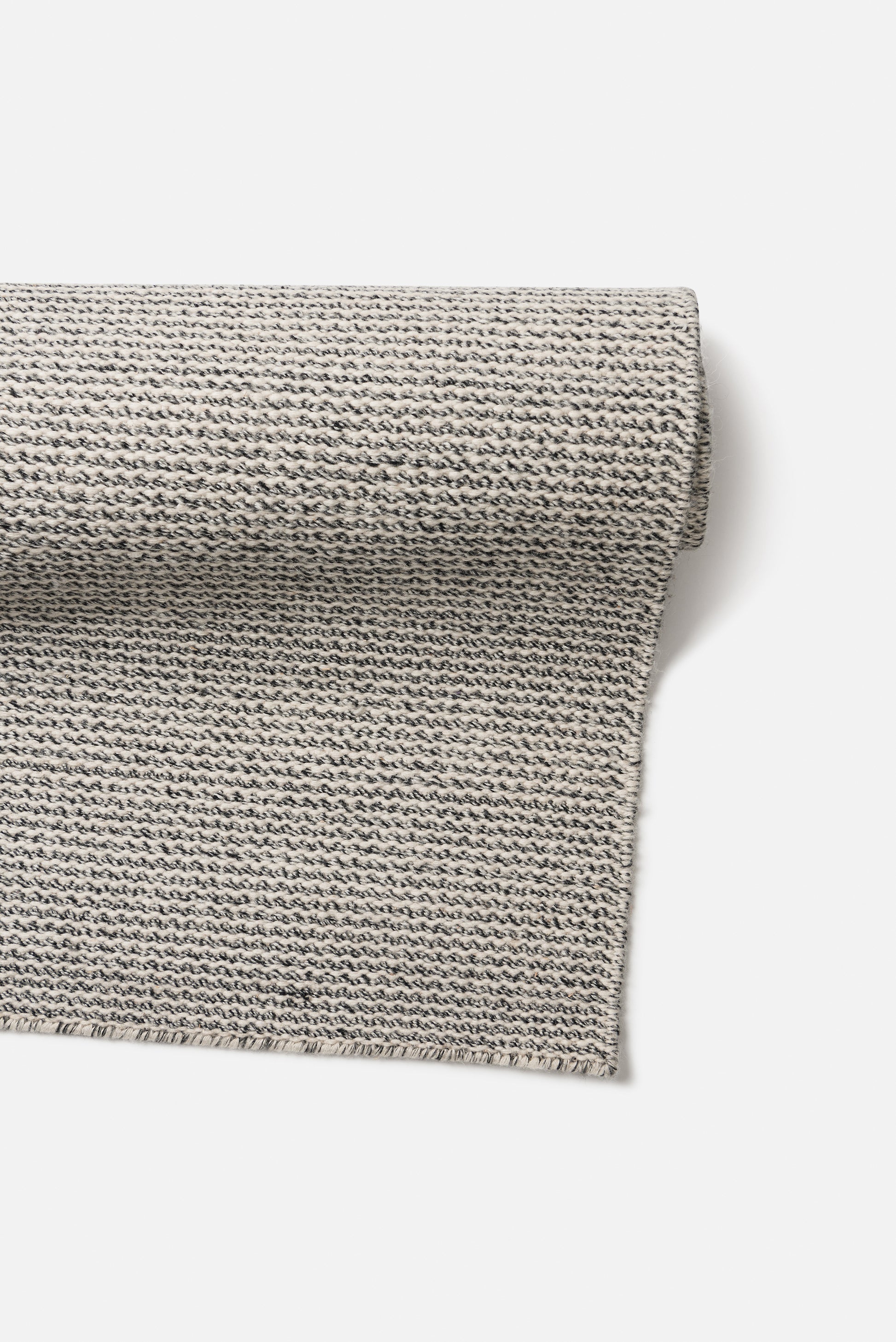 Fenris Rug Off White/Grey / Large