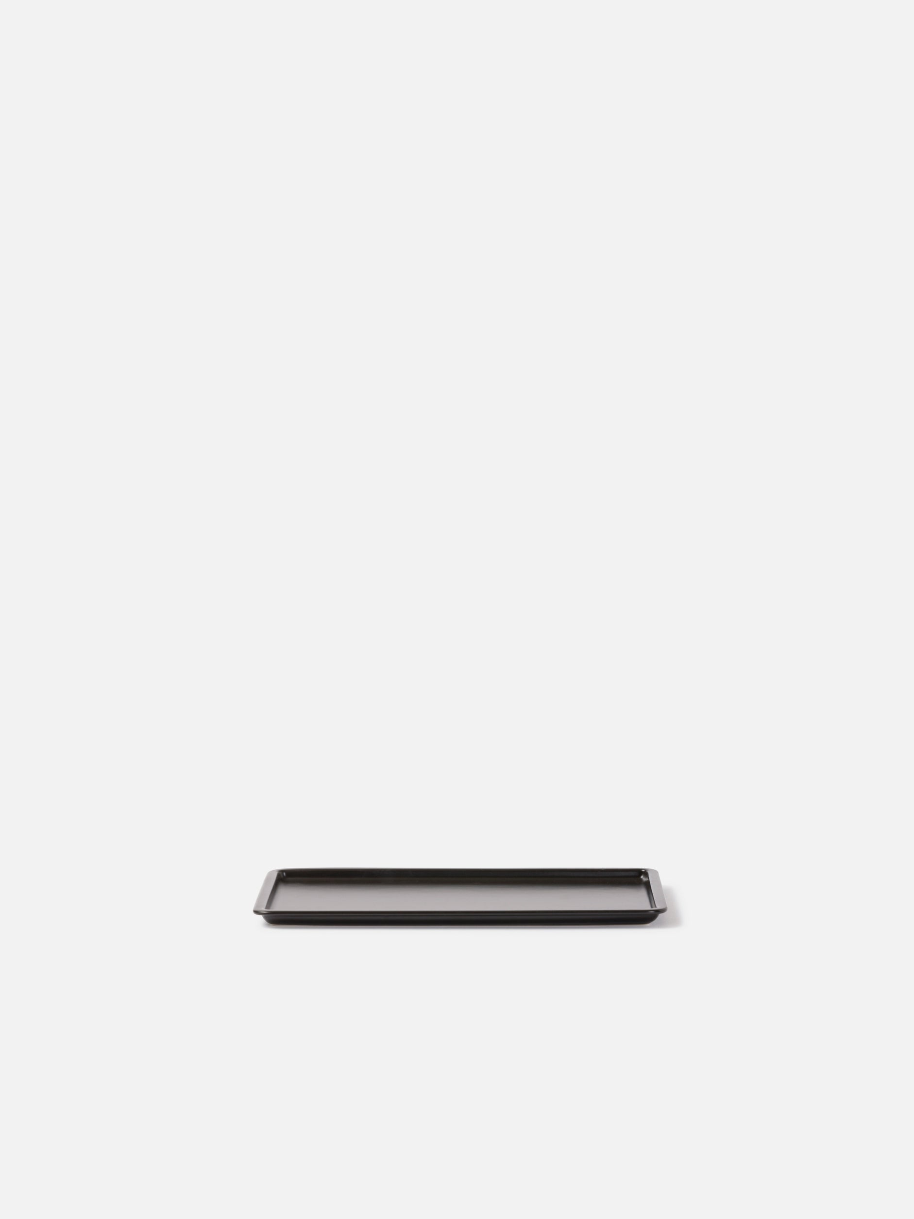 Stoneware Tray Matte Black / Medium