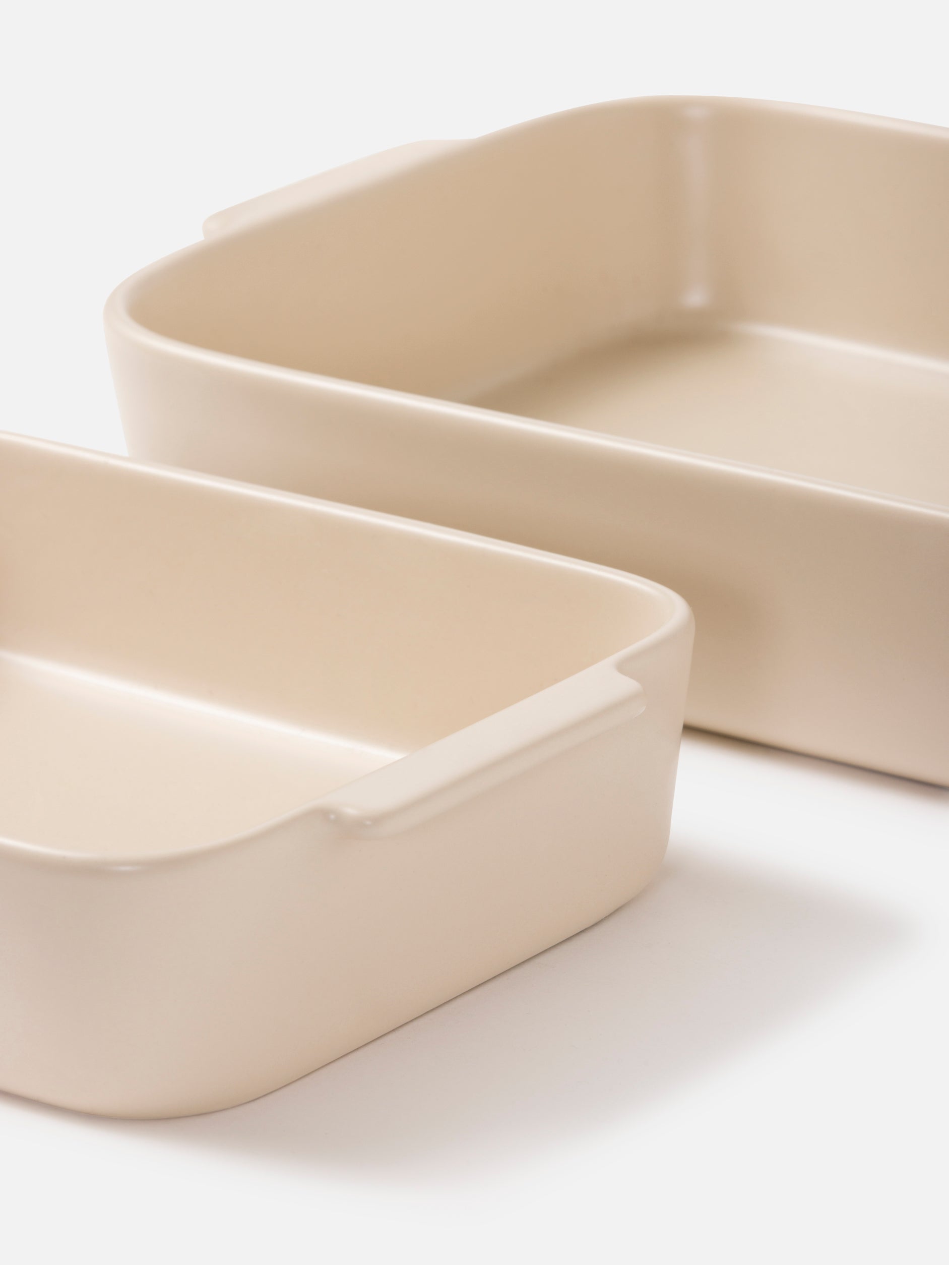 Stoneware Baking Dish Matte Beige / Medium