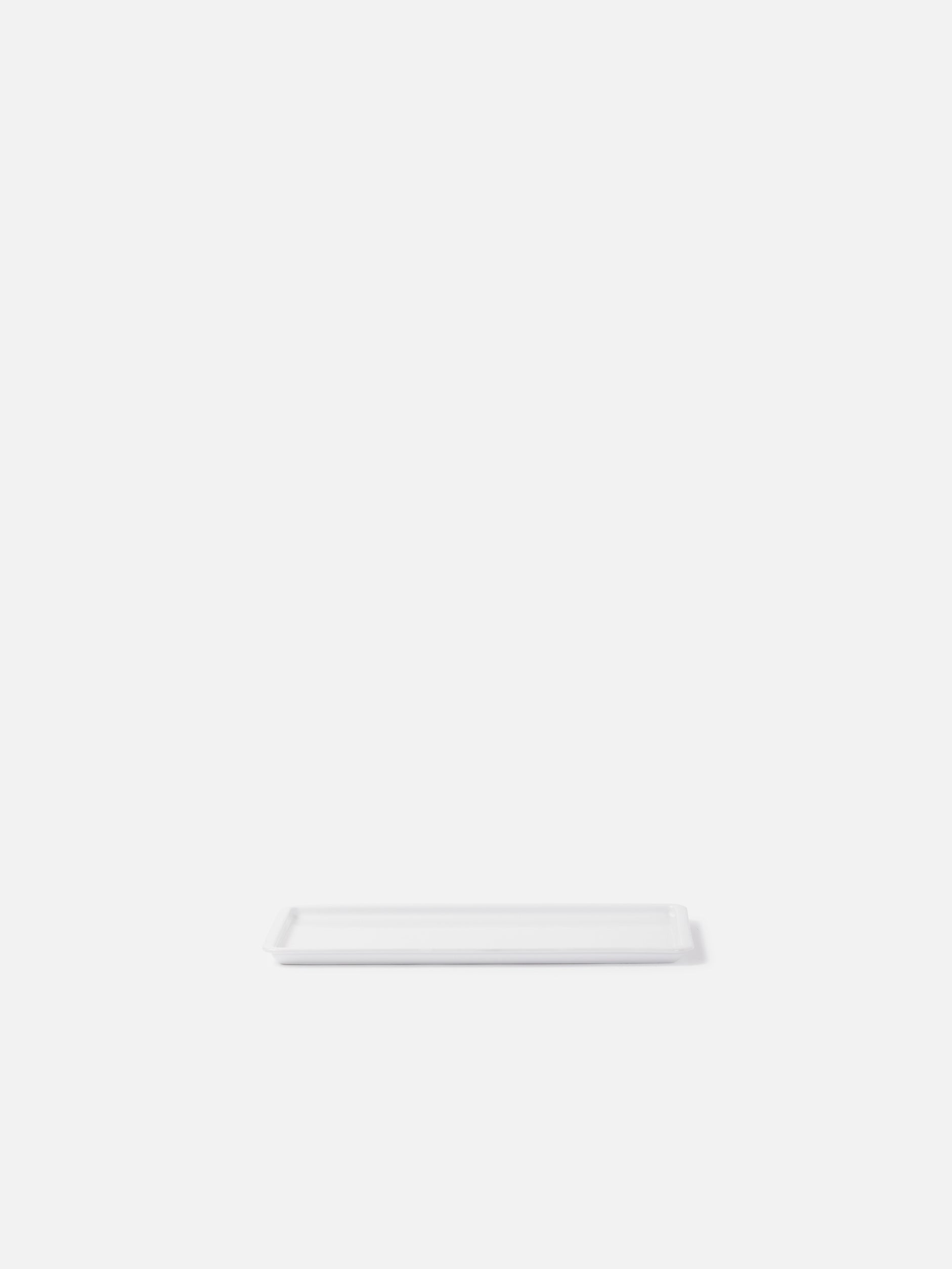 Porcelain Tray White / Medium
