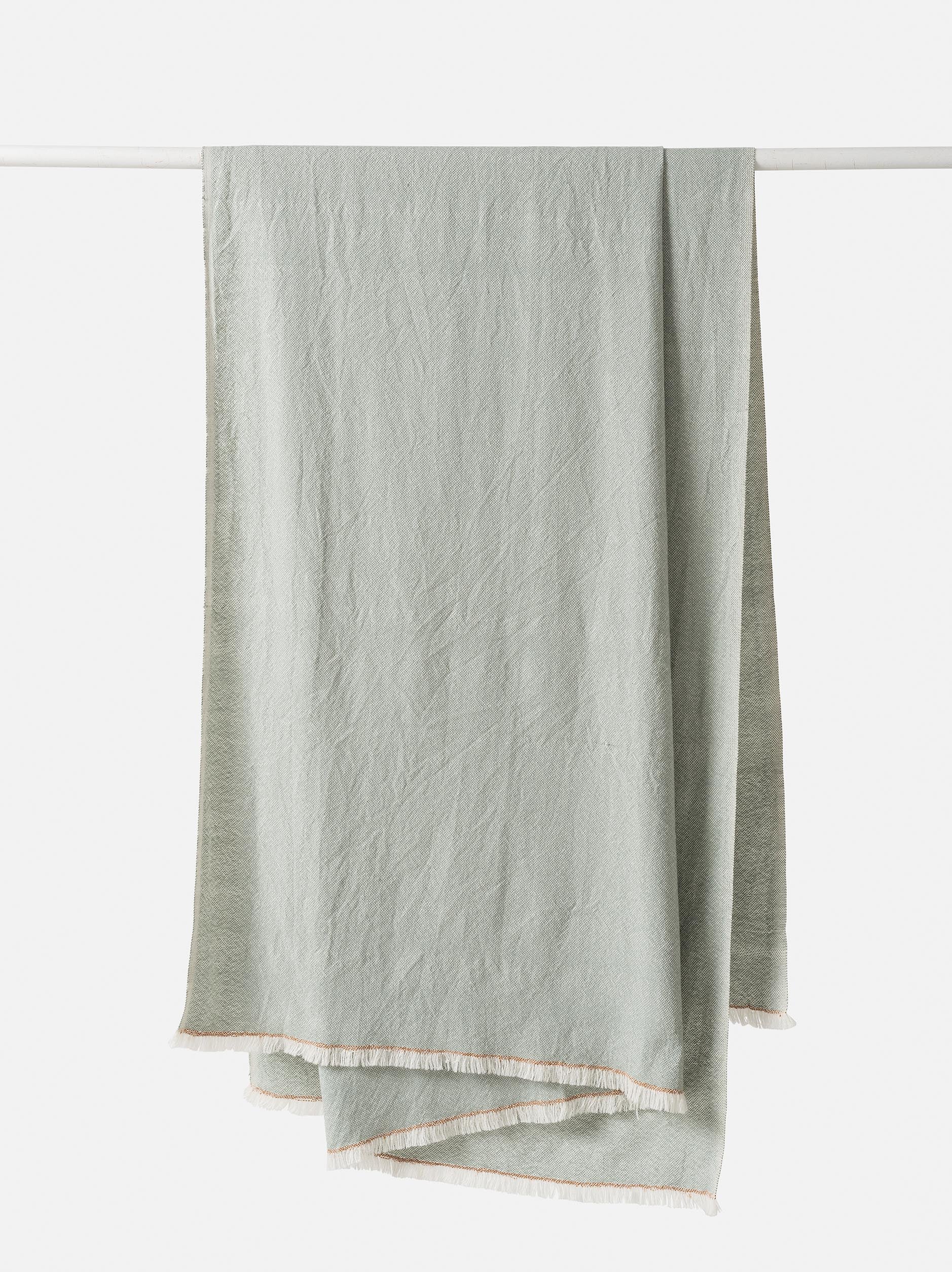 Morris Throw Cloud/Orange Peel / 140x180cm