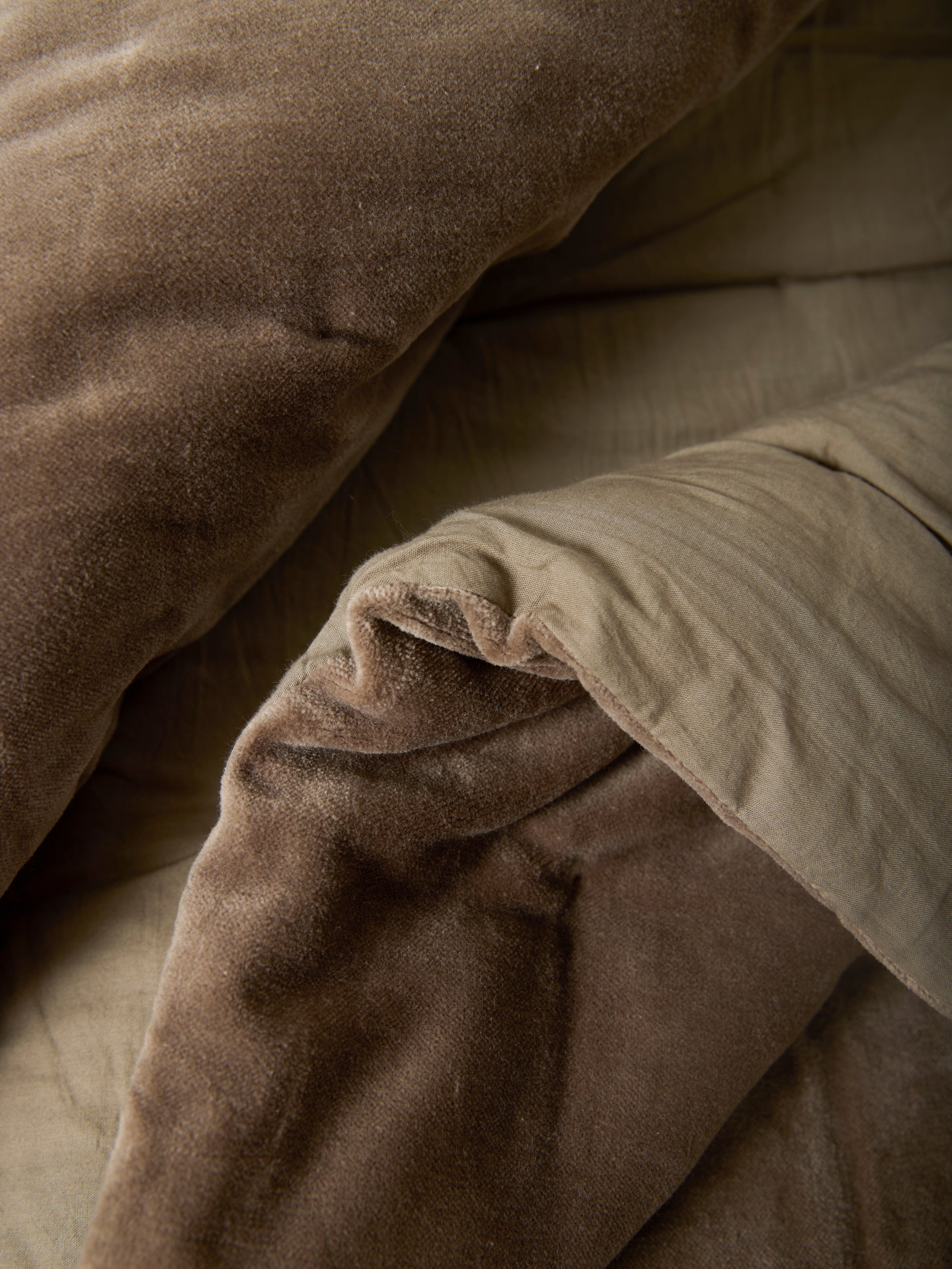 Velvet Quilt Doe / Queen