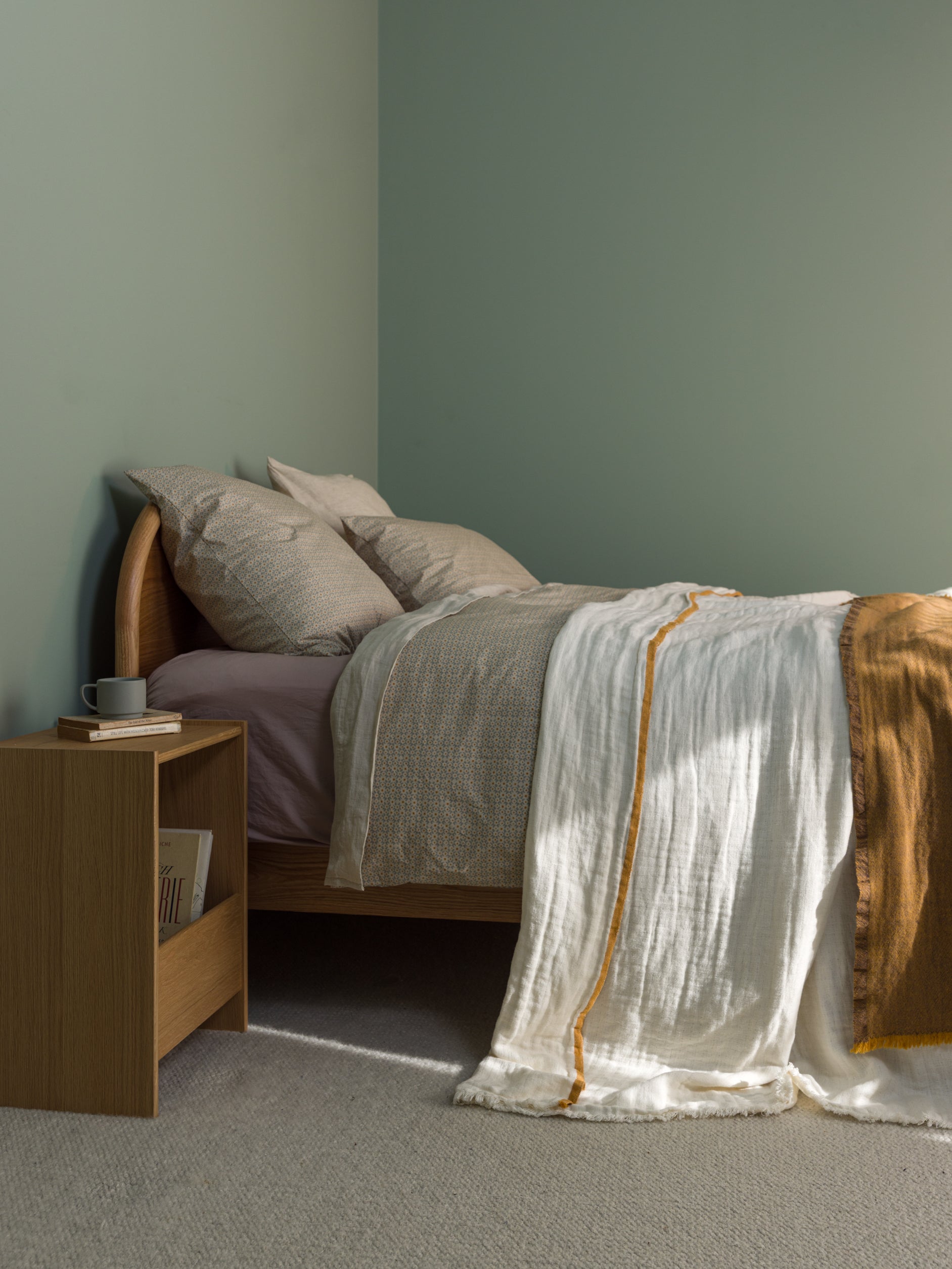 Austen Bedspread None / None