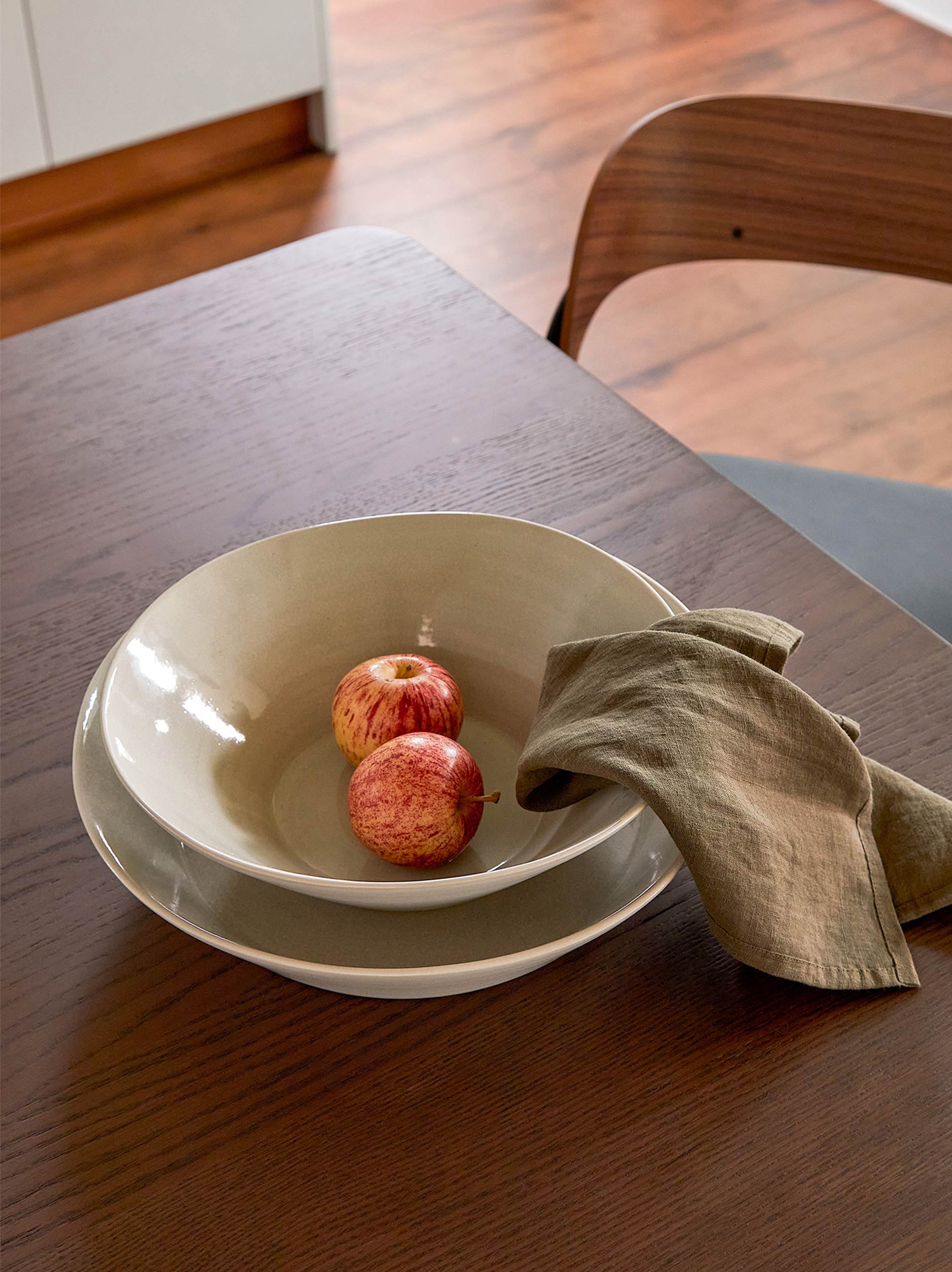 Finch Serving Bowl Green/Natural / One Size