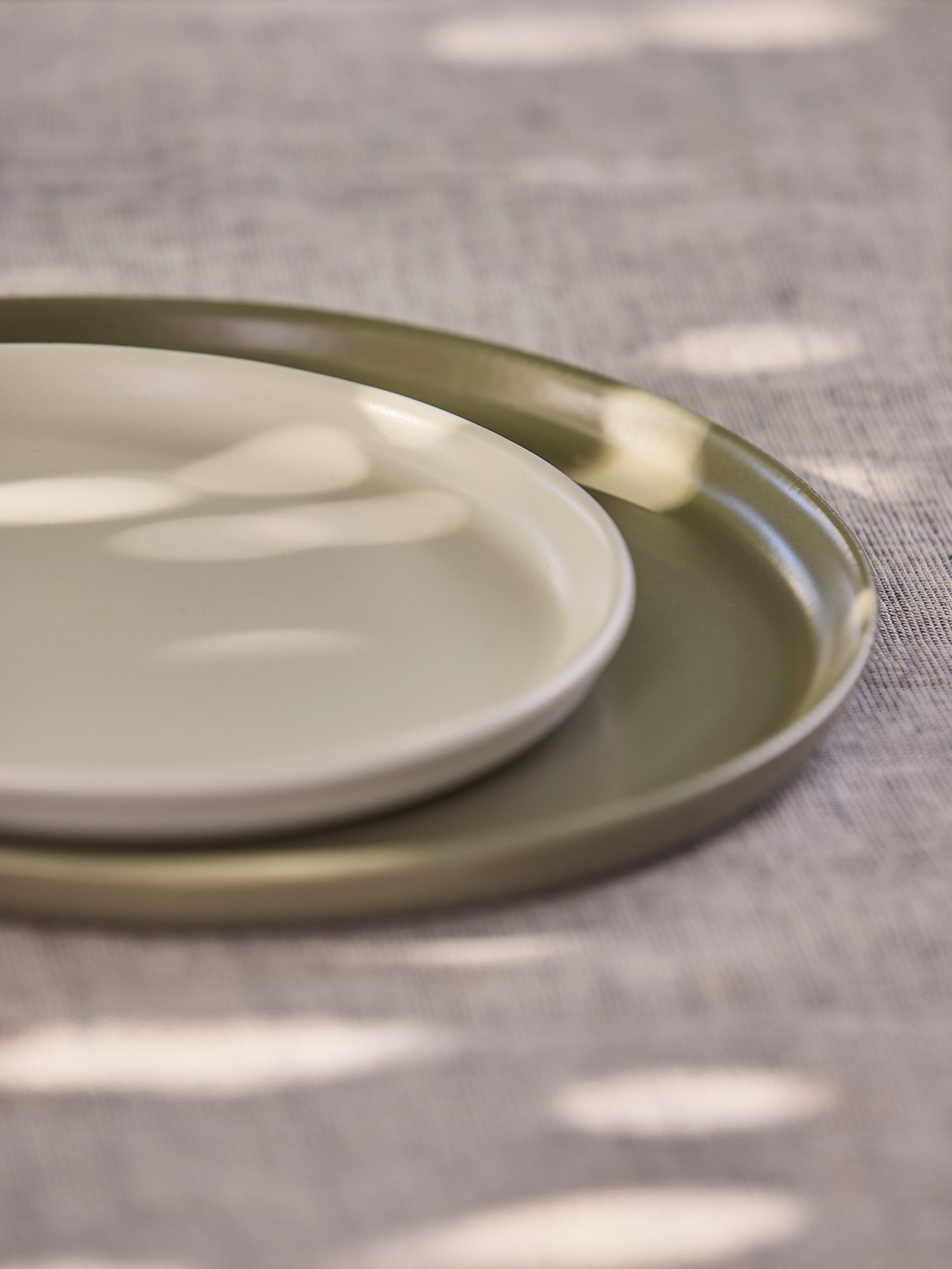 Halo Side Plate Oat / 21cmdia