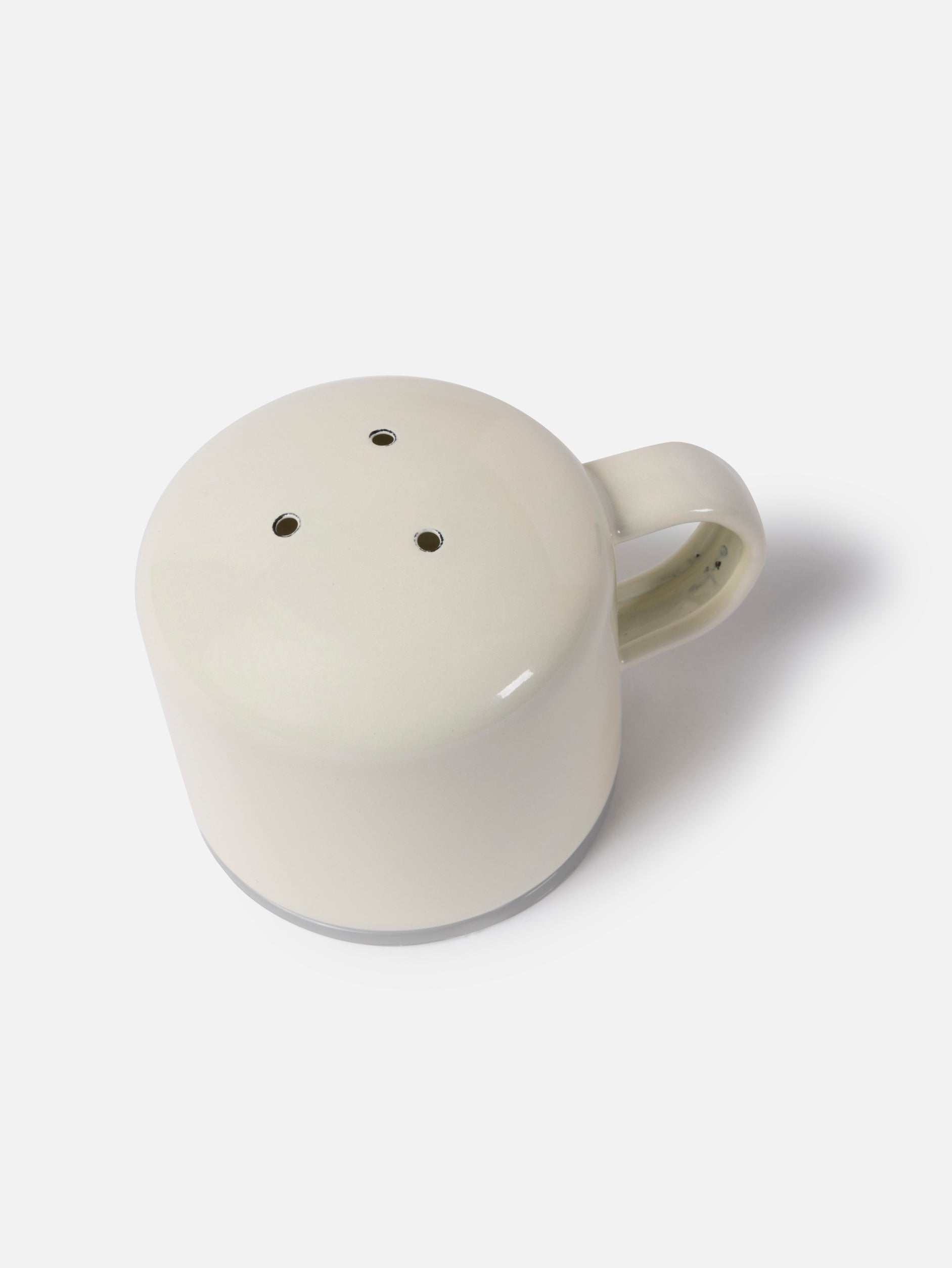 Enamel Salt and Pepper Shaker Cream / One Size