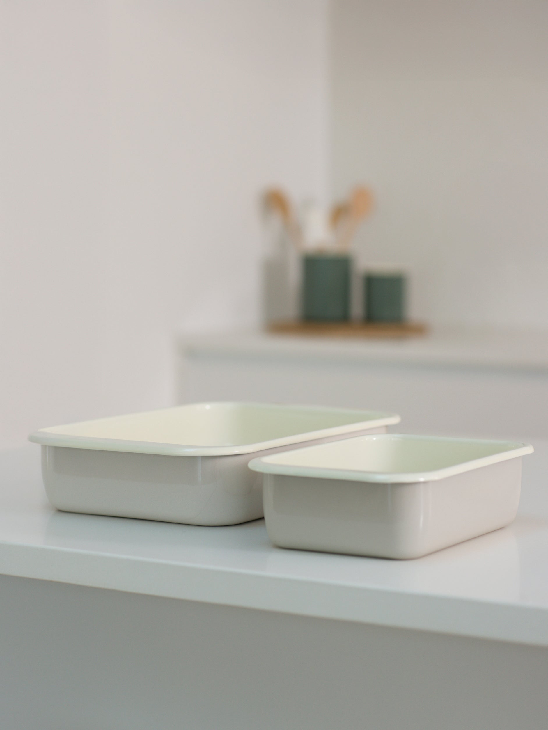 Enamel Baking Tray Light Grey/Cream / Small