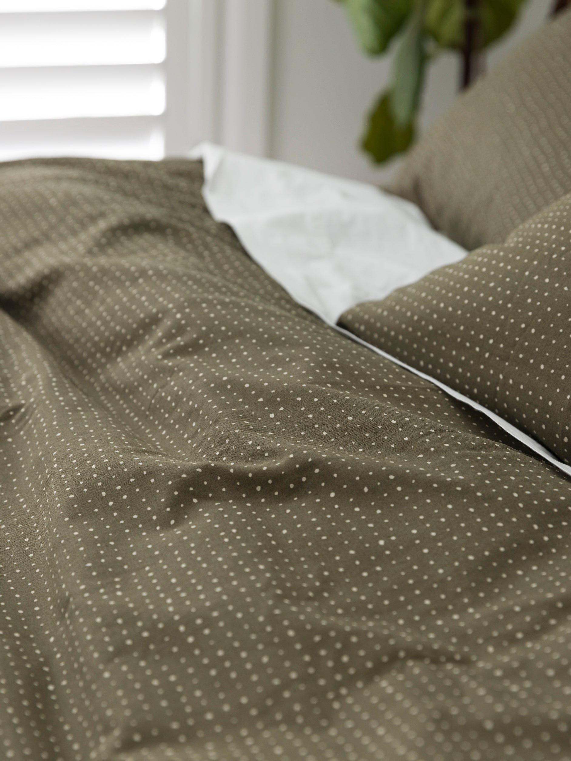 Inku Organic Cotton Linen Duvet Cover Olive / Queen