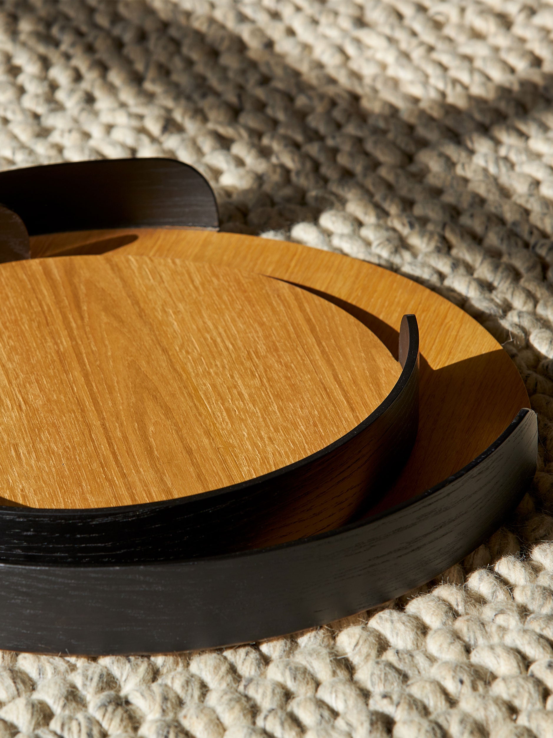 Segment Tray Black/Natural Oak / Large