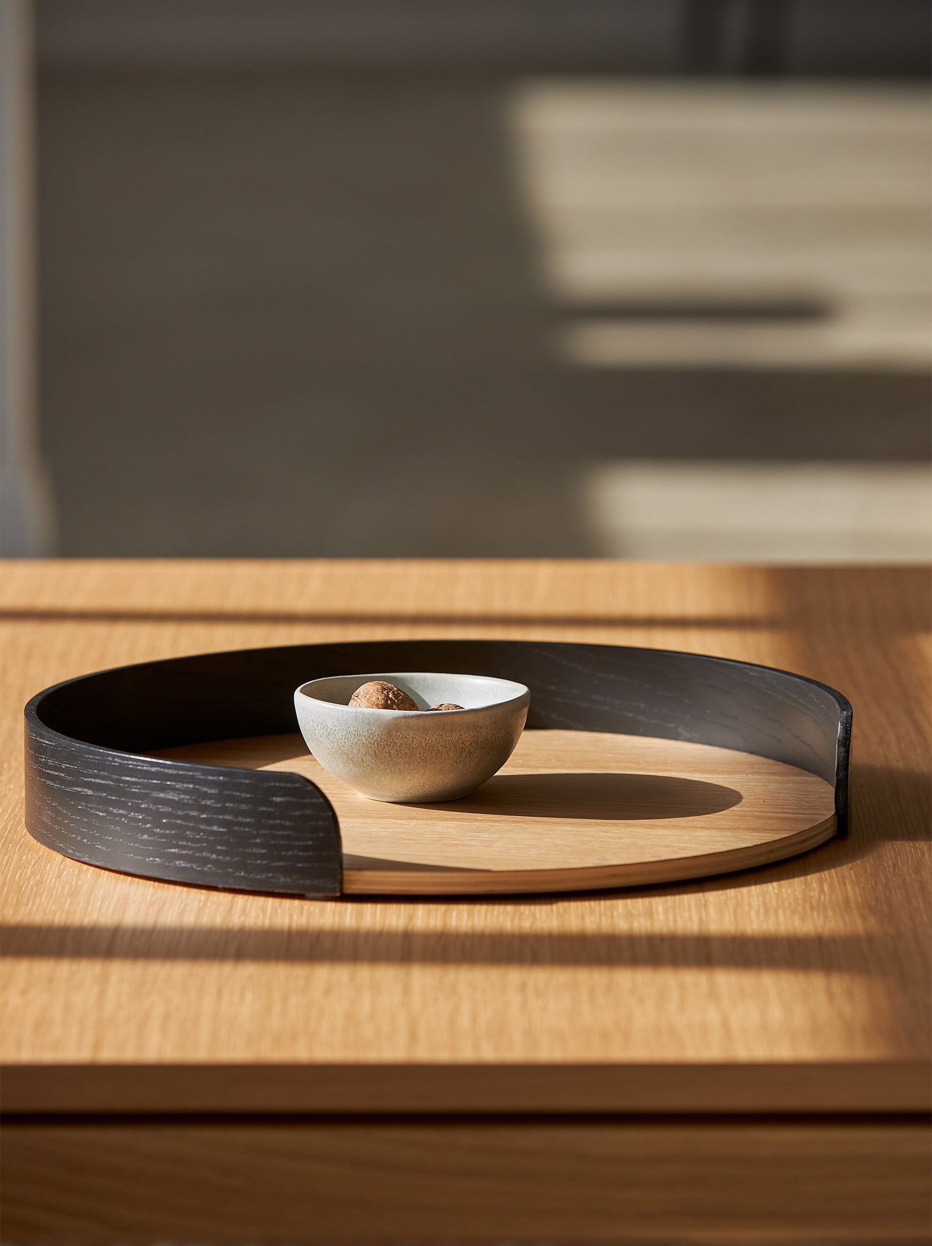Segment Tray Black/Natural Oak / Small