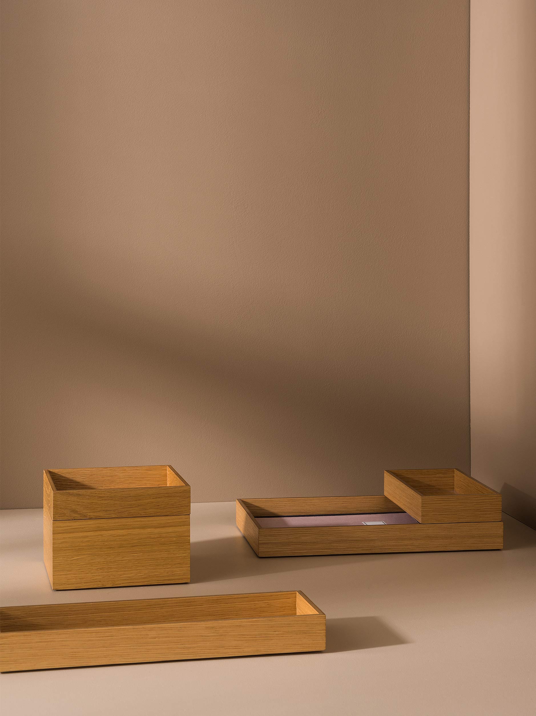 Oku Office Lid/Tray Natural Oak / Large