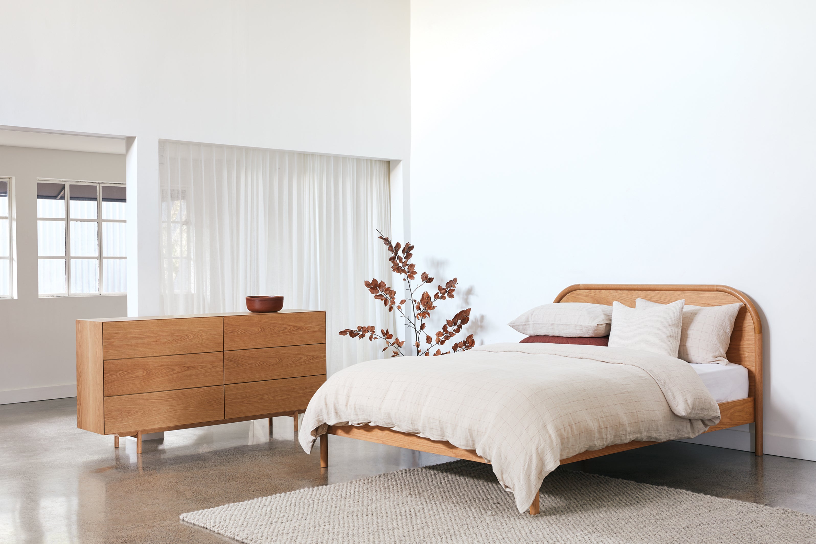 Arc Bed Natural / Queen
