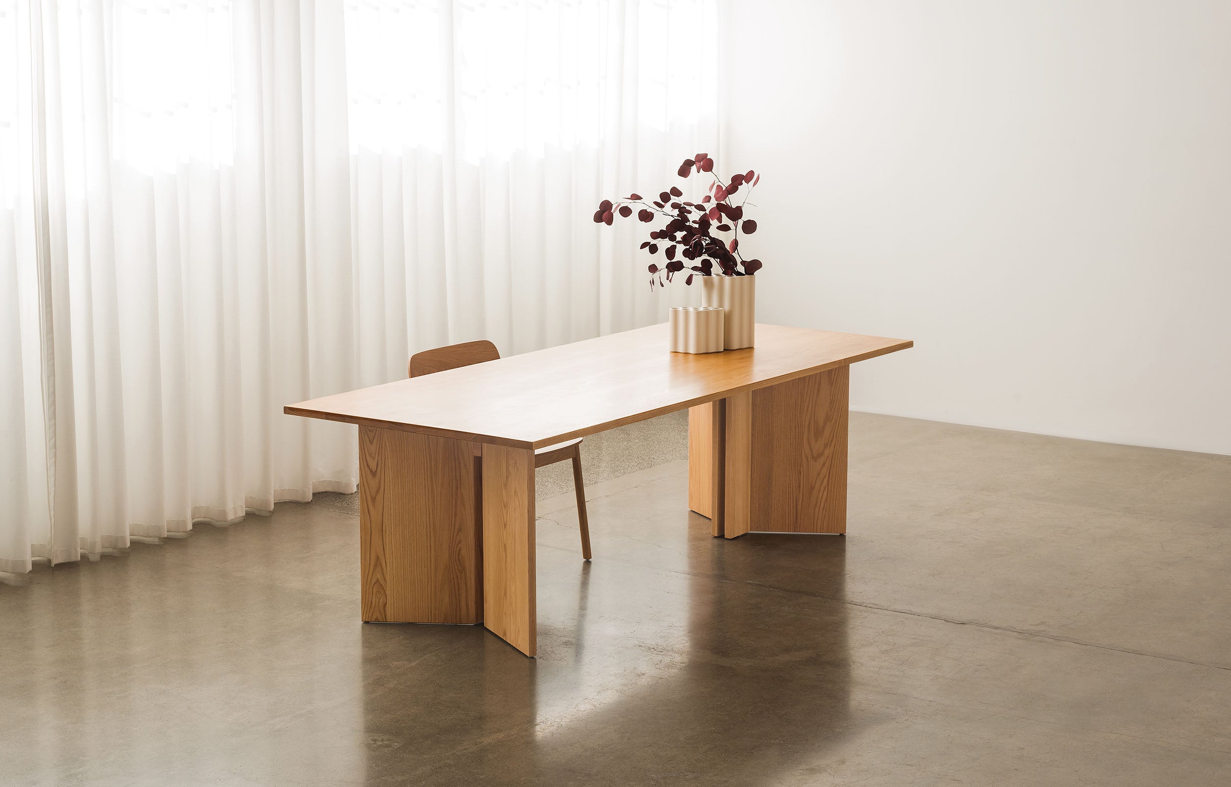 Tatamu Table Black / One Size
