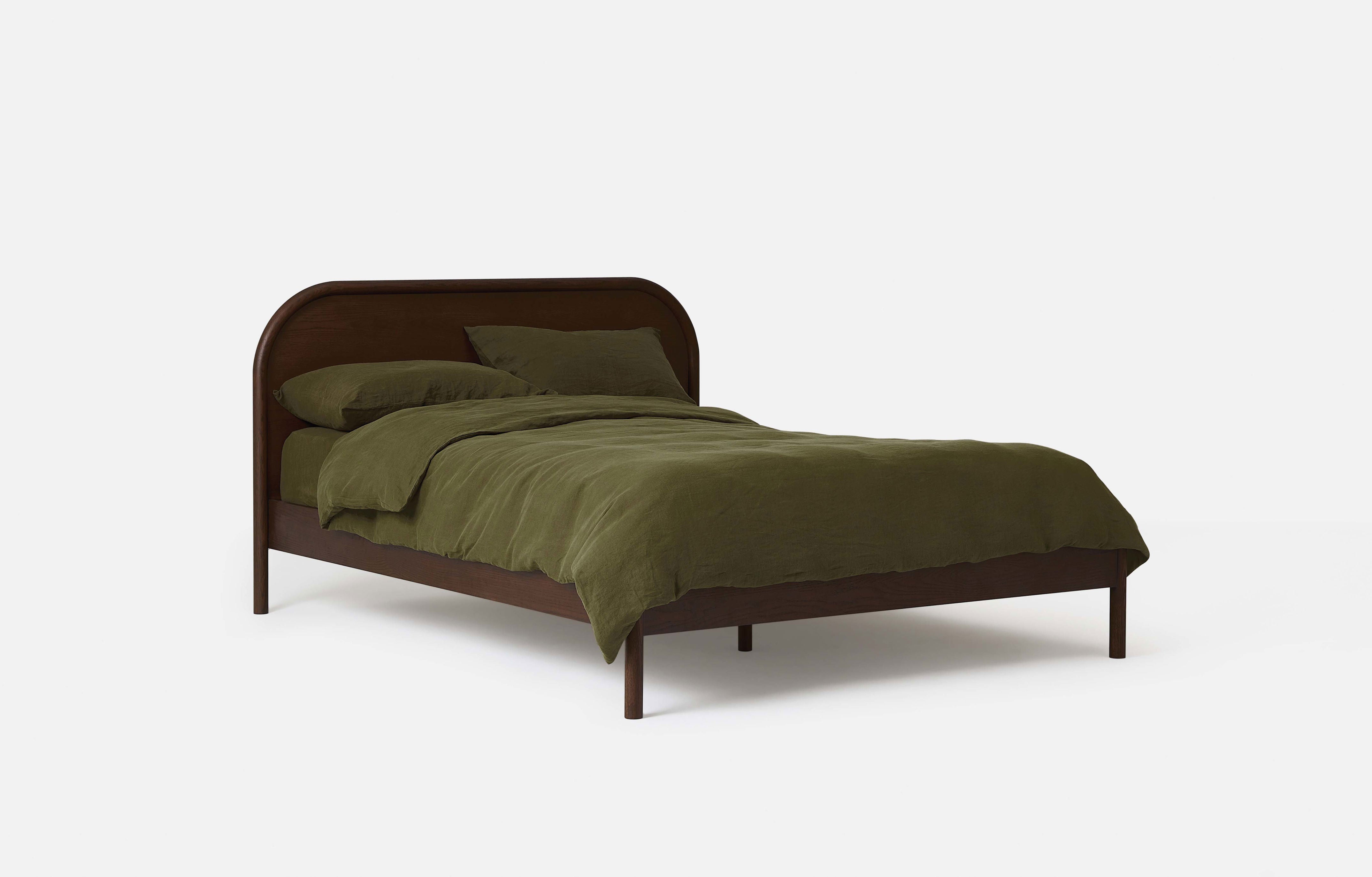 Arc Bed Dark Oak / Queen