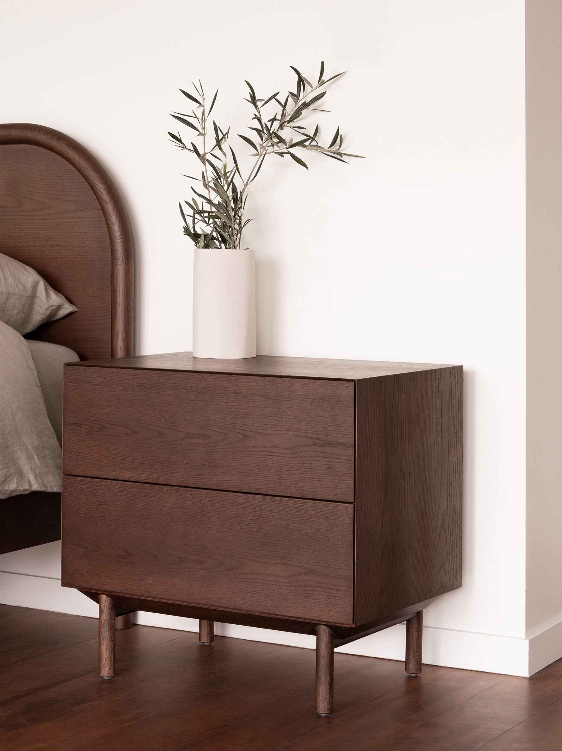 Compound Bedside Cabinet Dark Oak / One Size