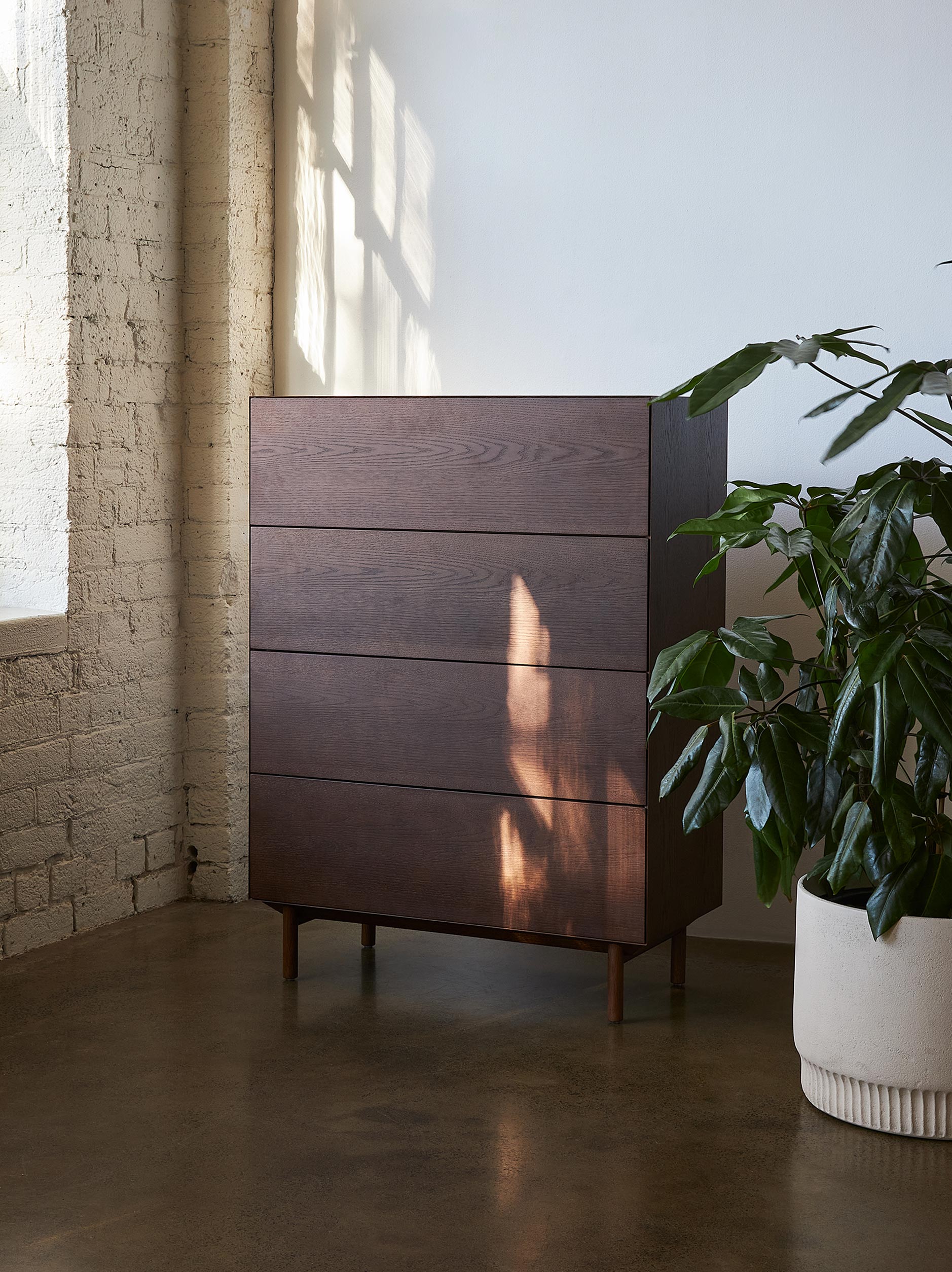 Compound Tallboy Dark Oak / One Size