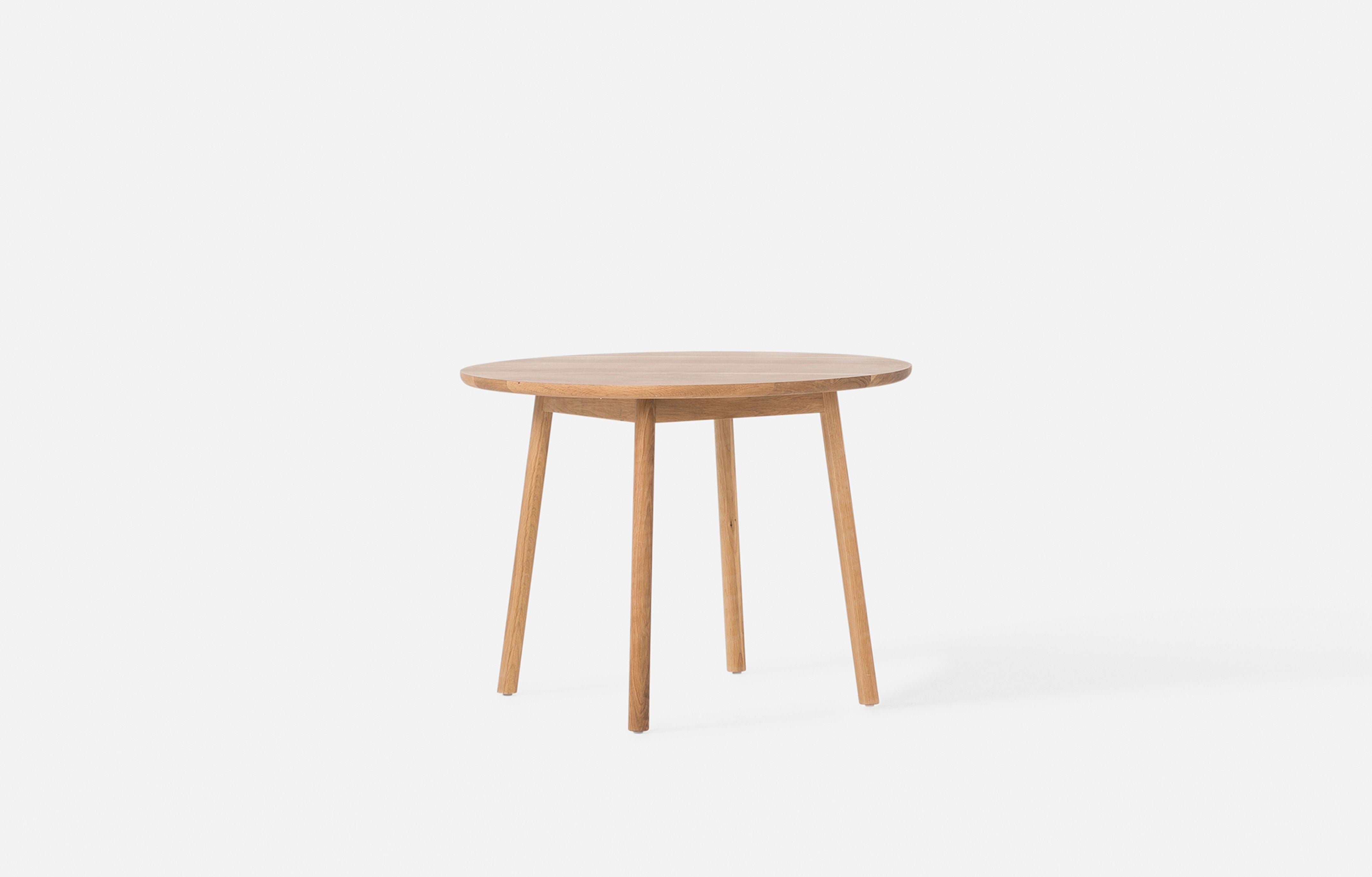 Radial Round Dining Table Oak / One Size