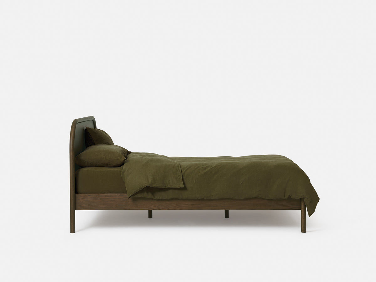 Arc Bed Smoked Oak / Super King