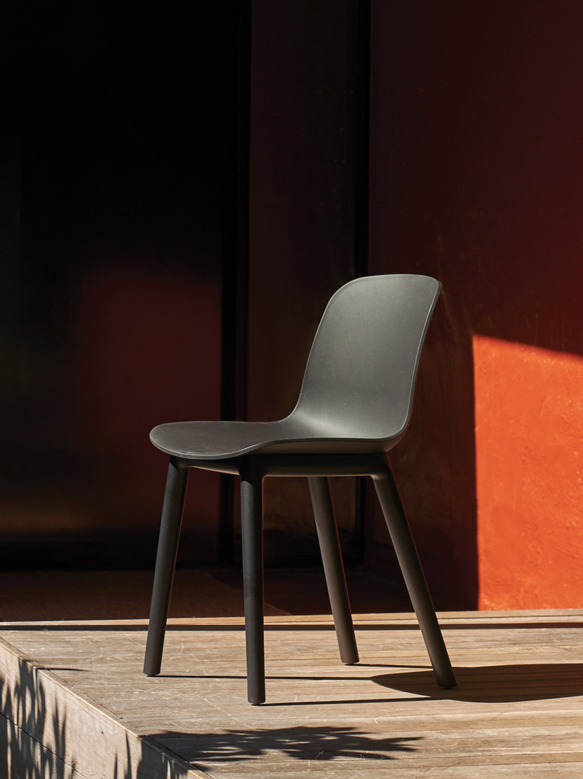 Acre Chair Eco Plastic Black / One Size