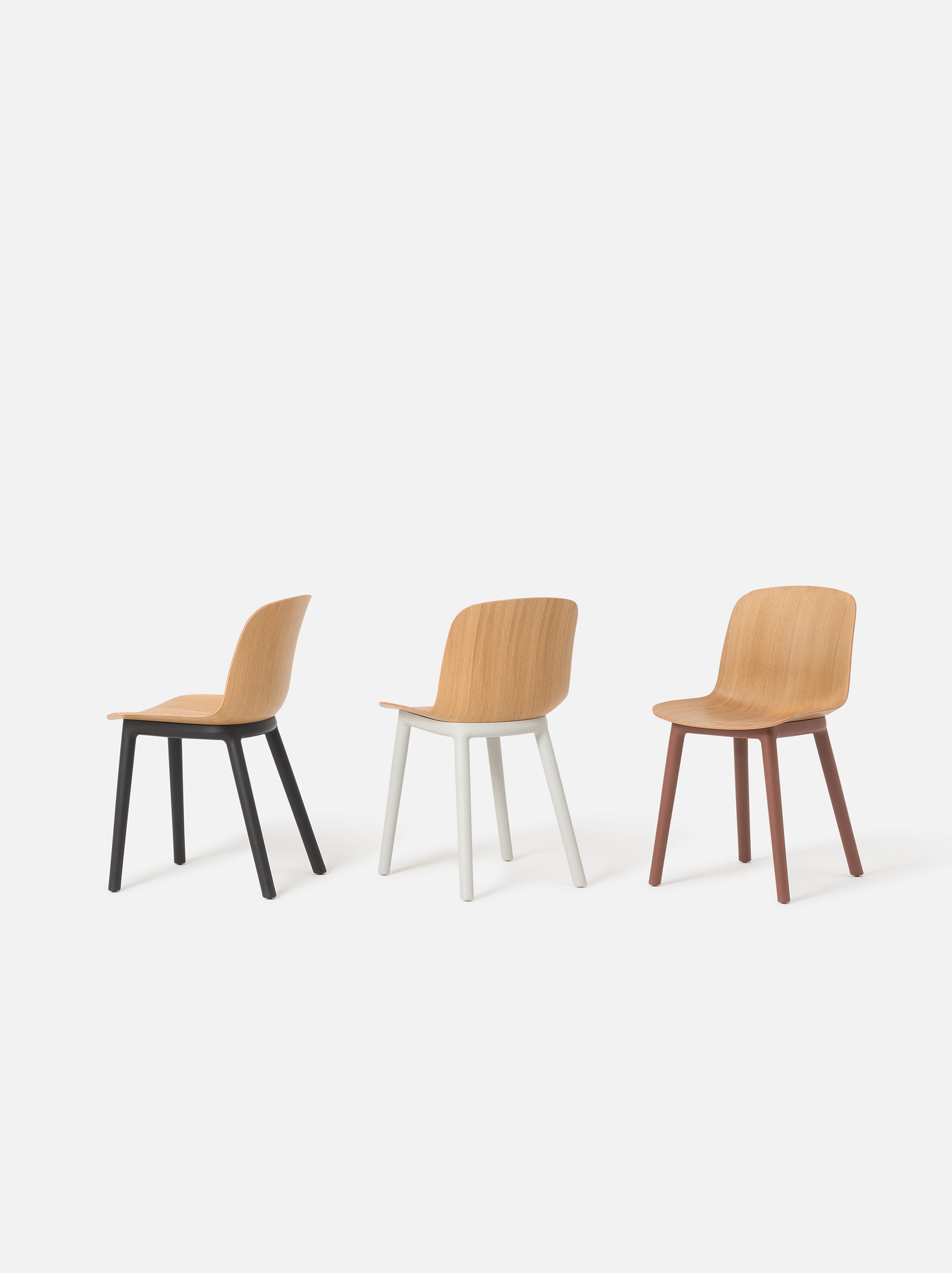 Acre Chair Eco Plastic Oak/Black / One Size