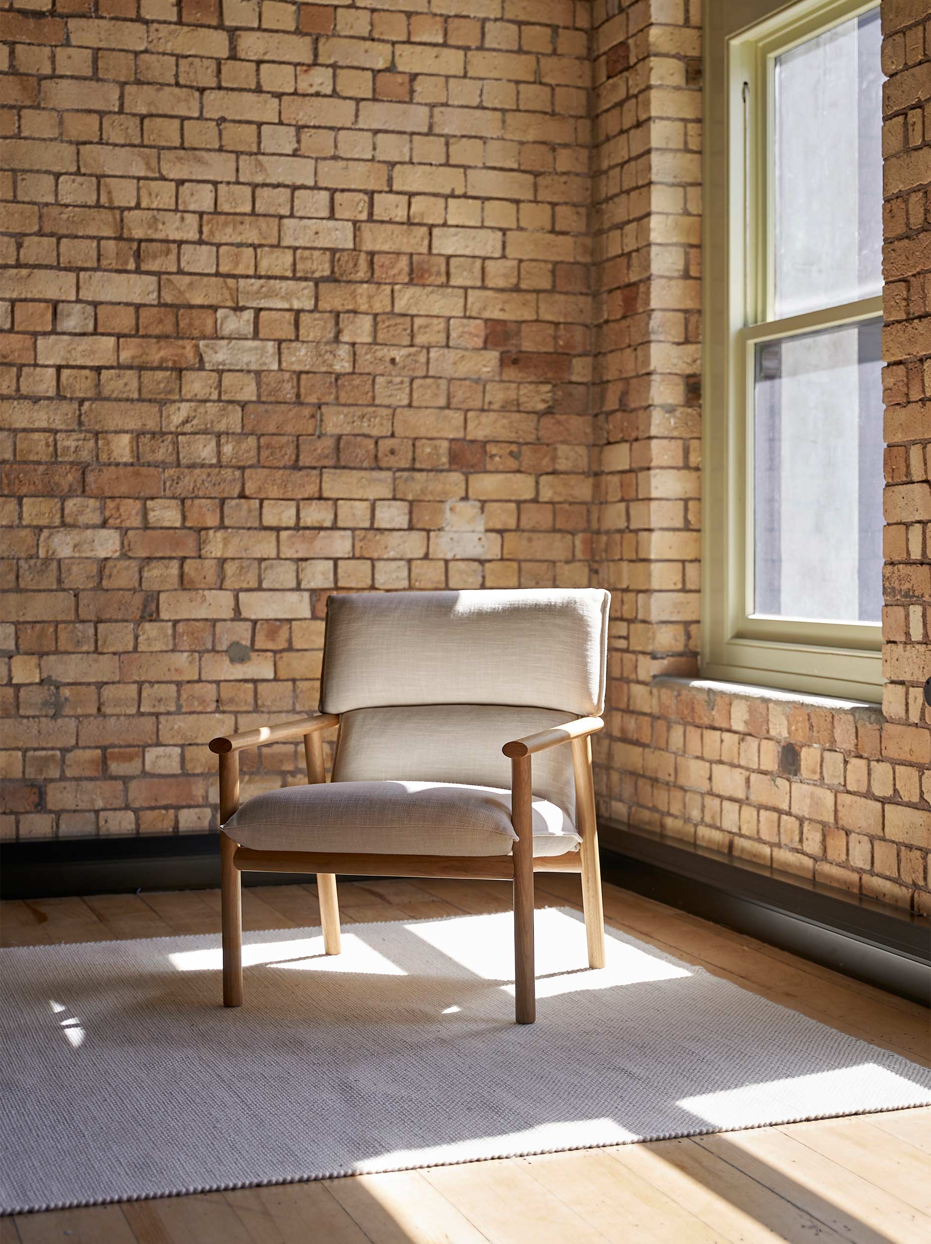 Label Armchair High Oak/Ecru / High