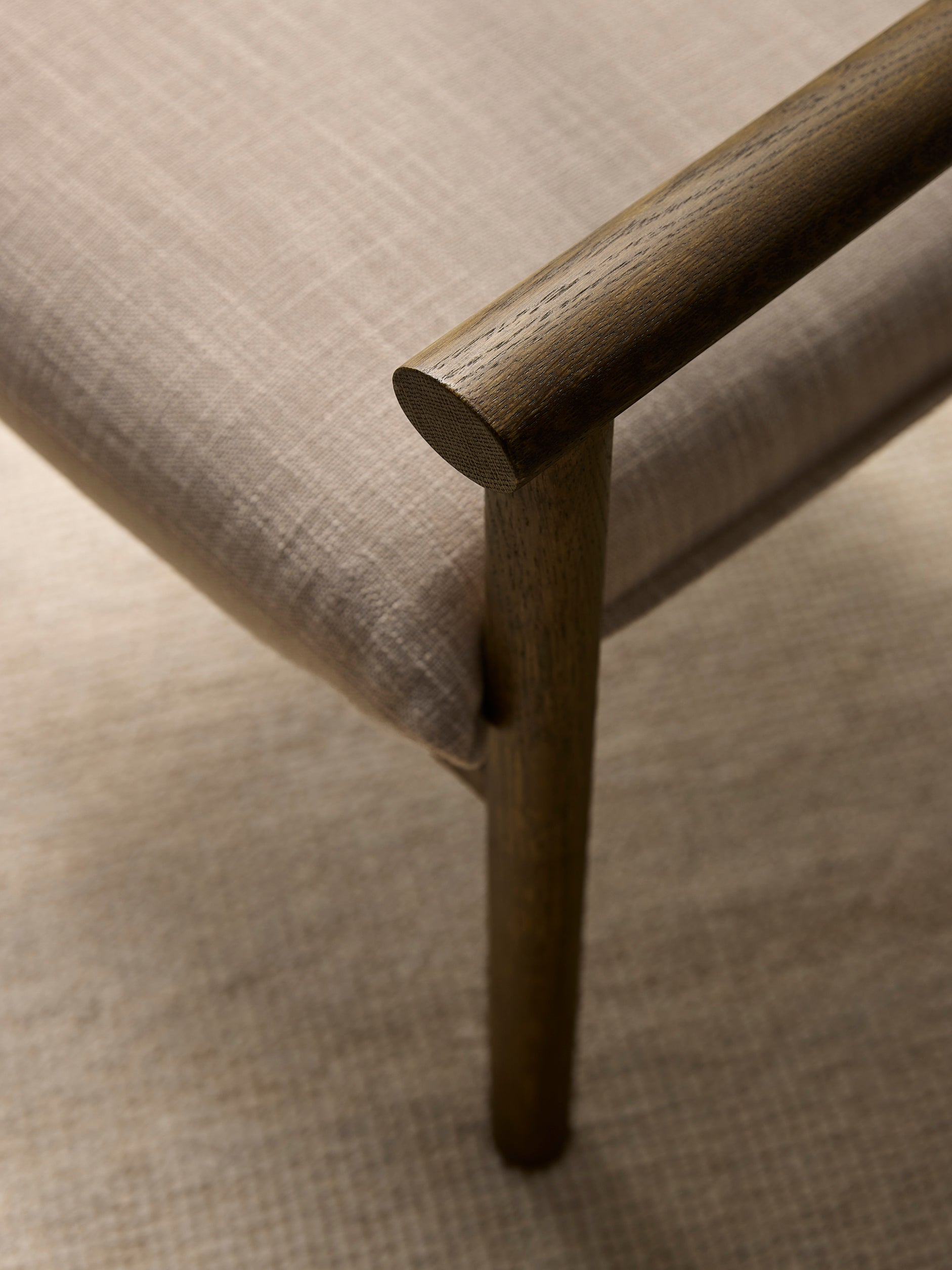 Label Armchair High Smoked Oak/Beige / High