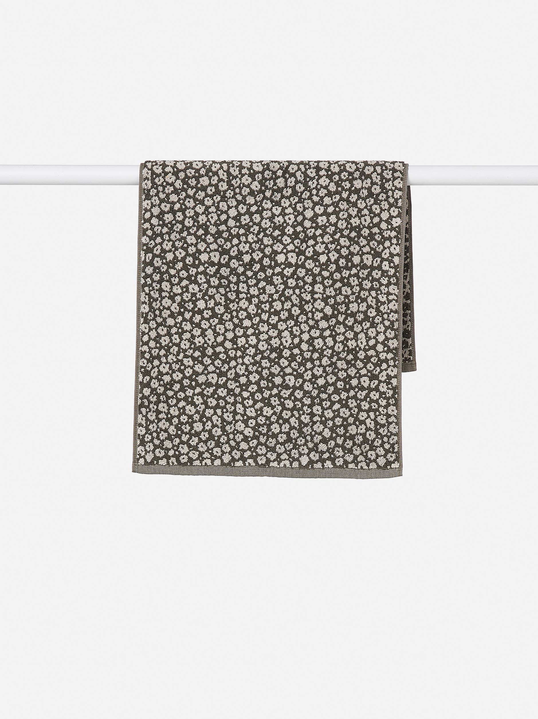 Forget Me Not Cotton Hand Towel Ivy/Oat / Hand Towel