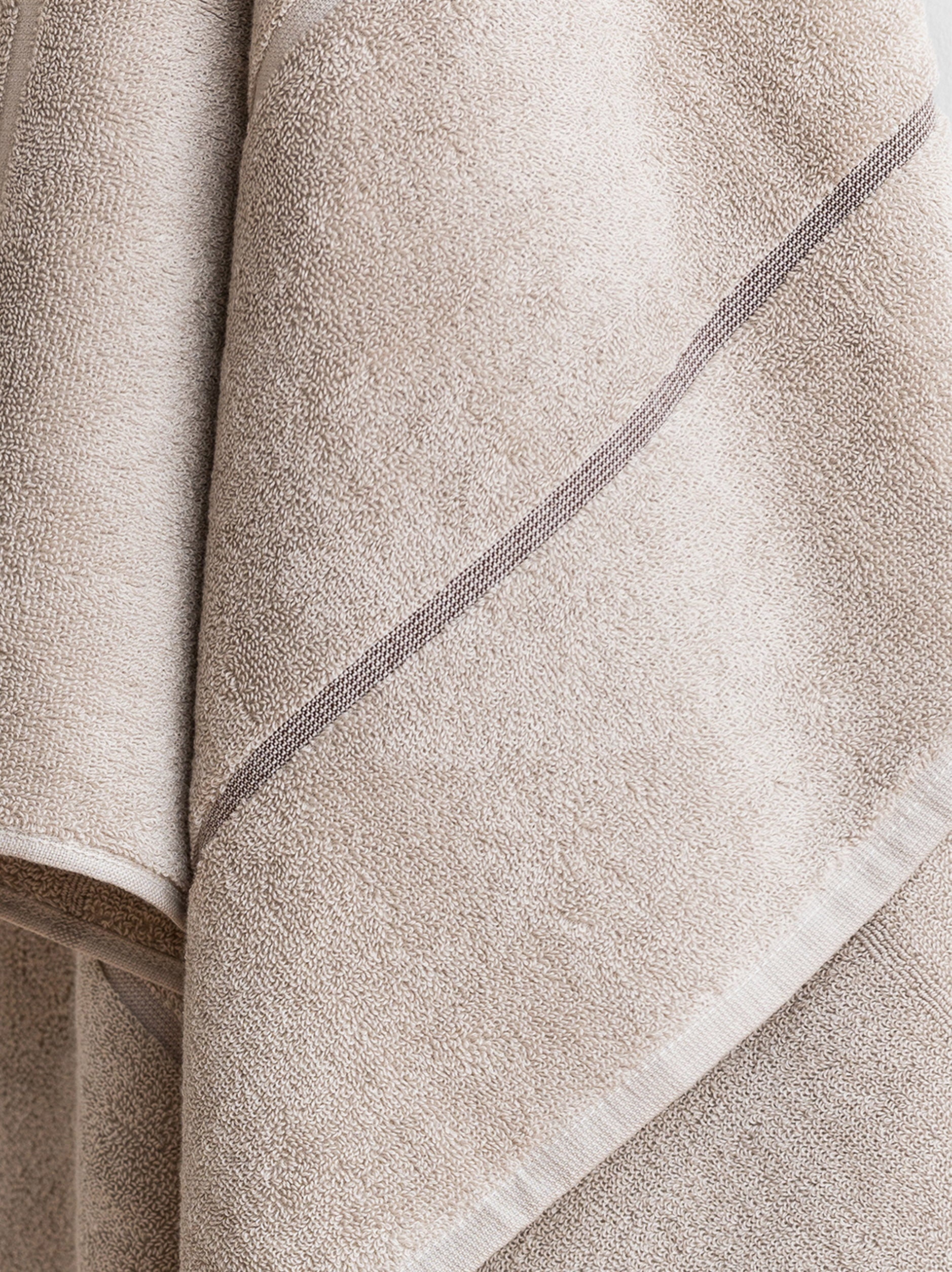 Pia Cotton Bath Towel Oat/Multi / Bath Towel