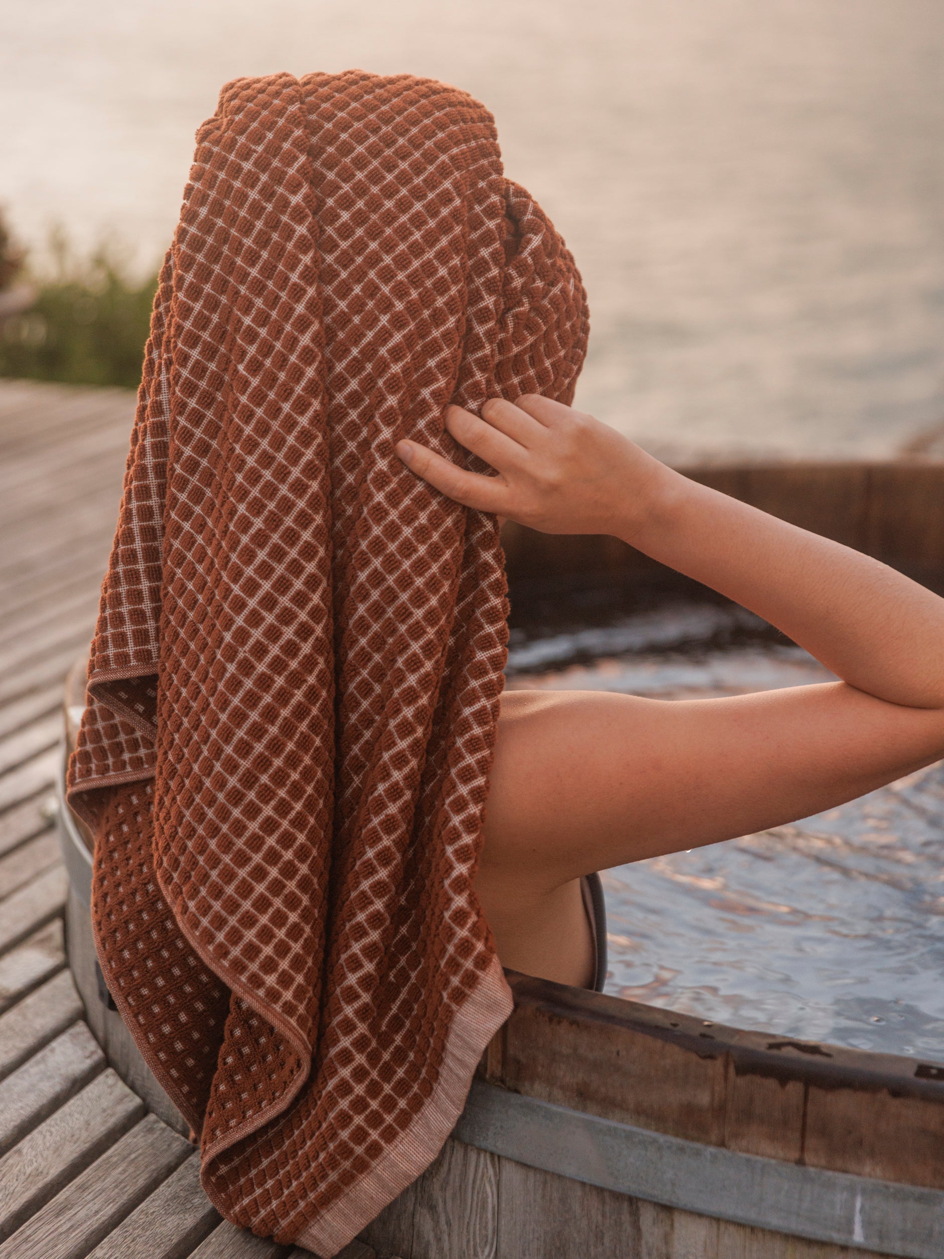 Nero Cotton Towel Range Paprika/Cream / Bath Towel