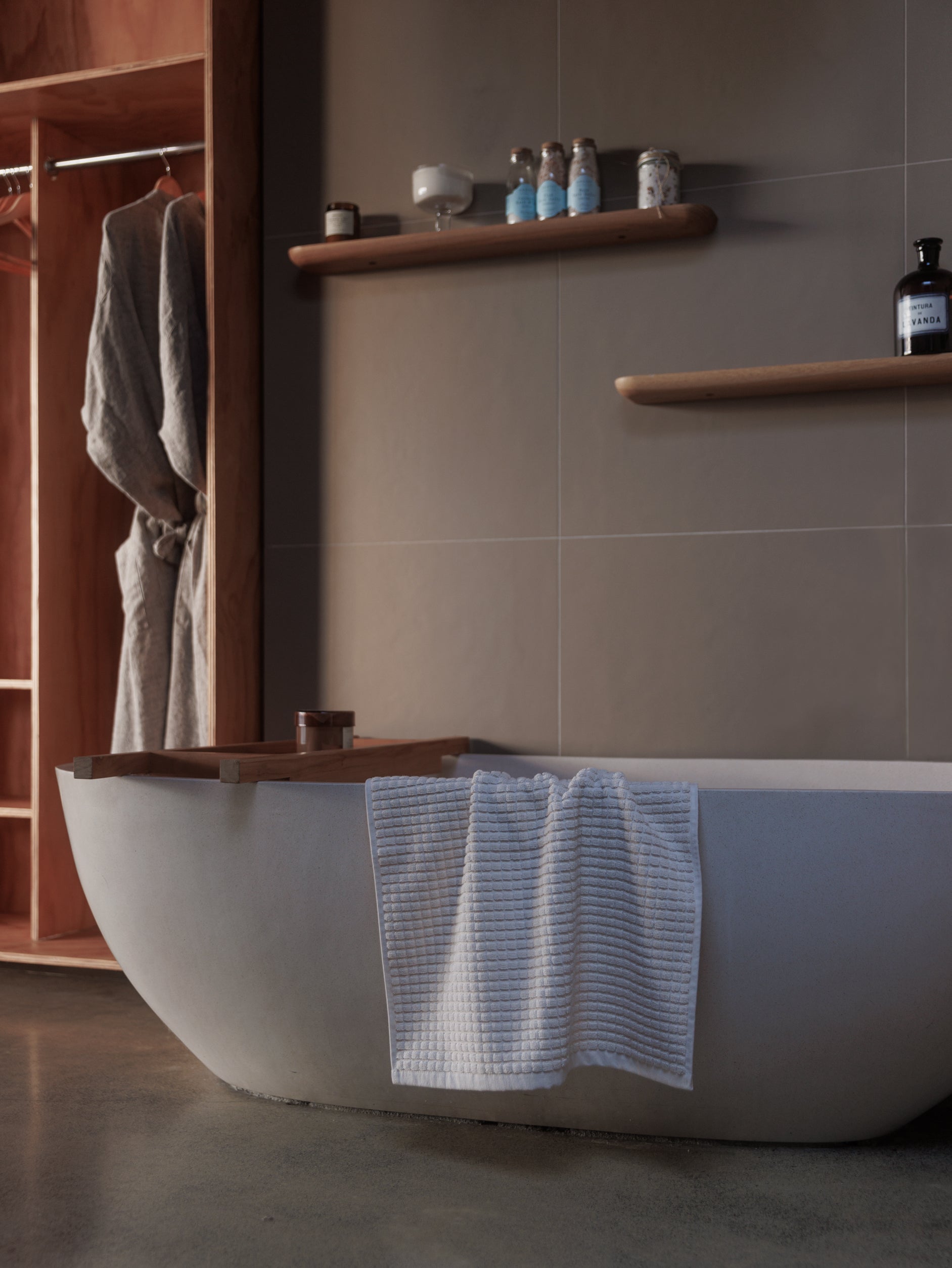 Nero Cotton Towel Range Cream / Face Cloth