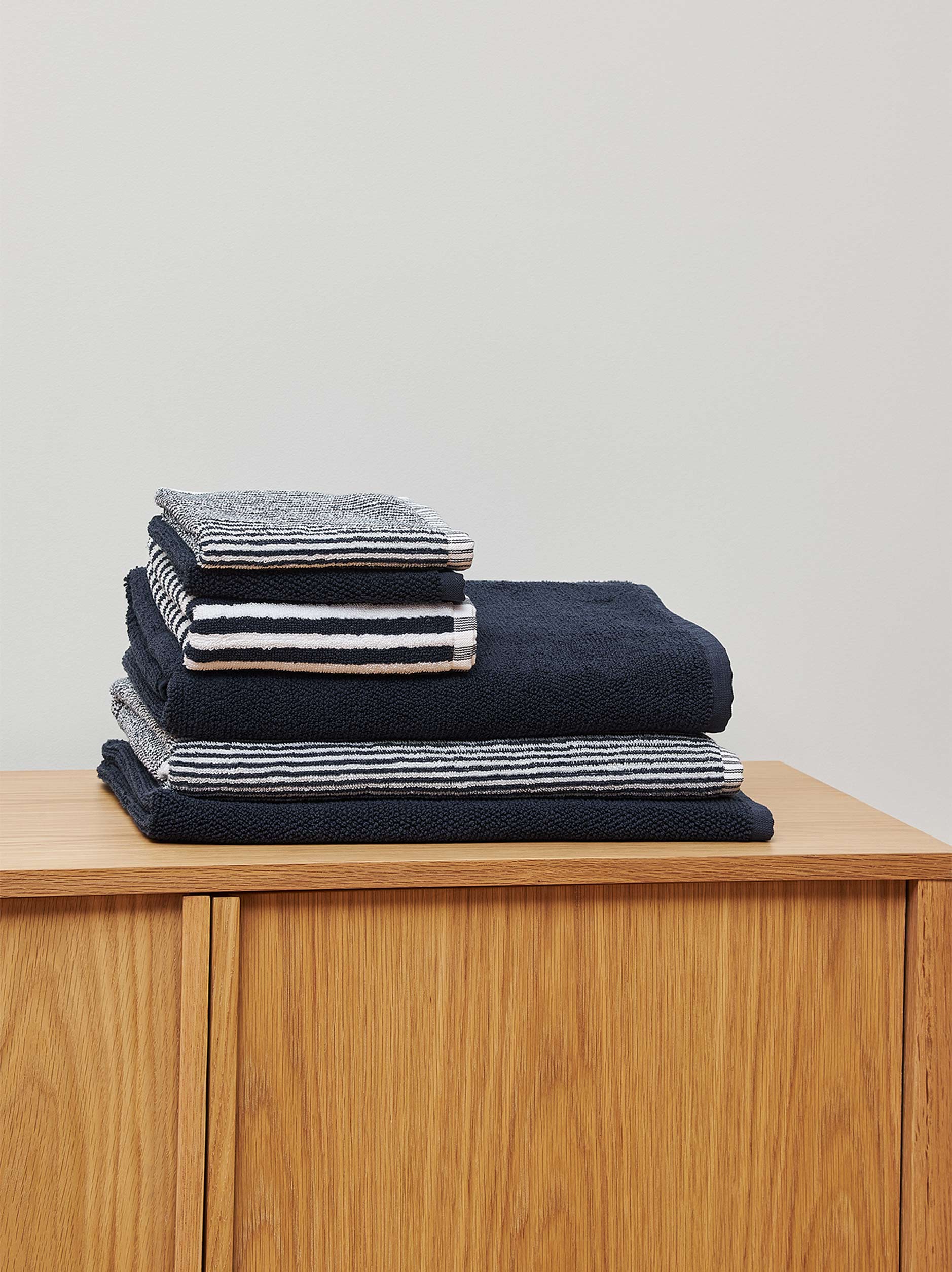 Stripe Cotton Hand Towel Navy/White / Hand Towel