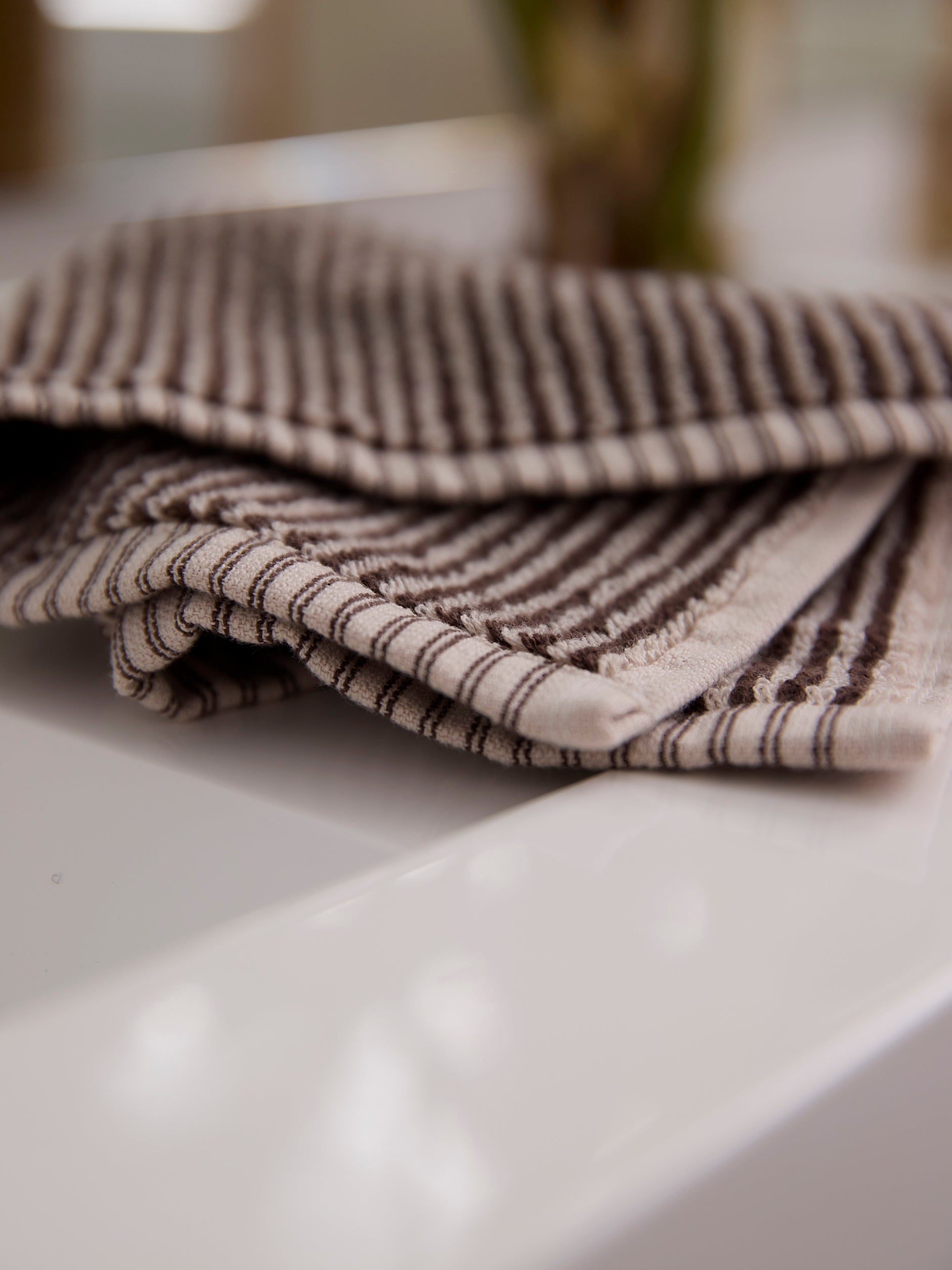 Stripe Cotton Hand Towel Cocoa/Bone / Hand Towel