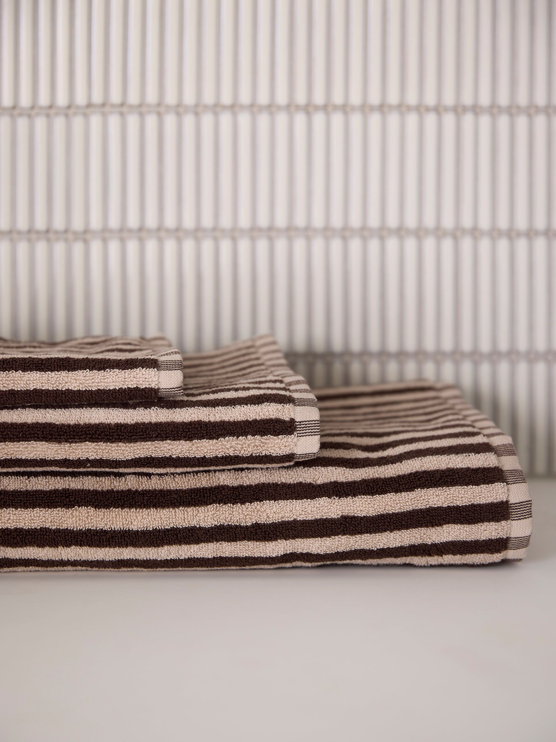 Wide Stripe Cotton Bath Towel Cocoa/Bone / Bath Towel